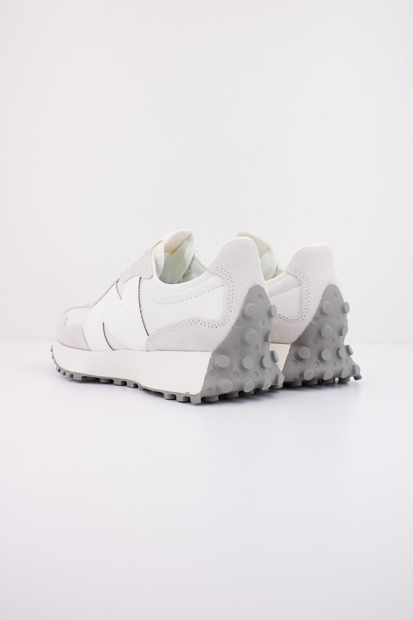 NEW BALANCE WS en color BLANCO (4)