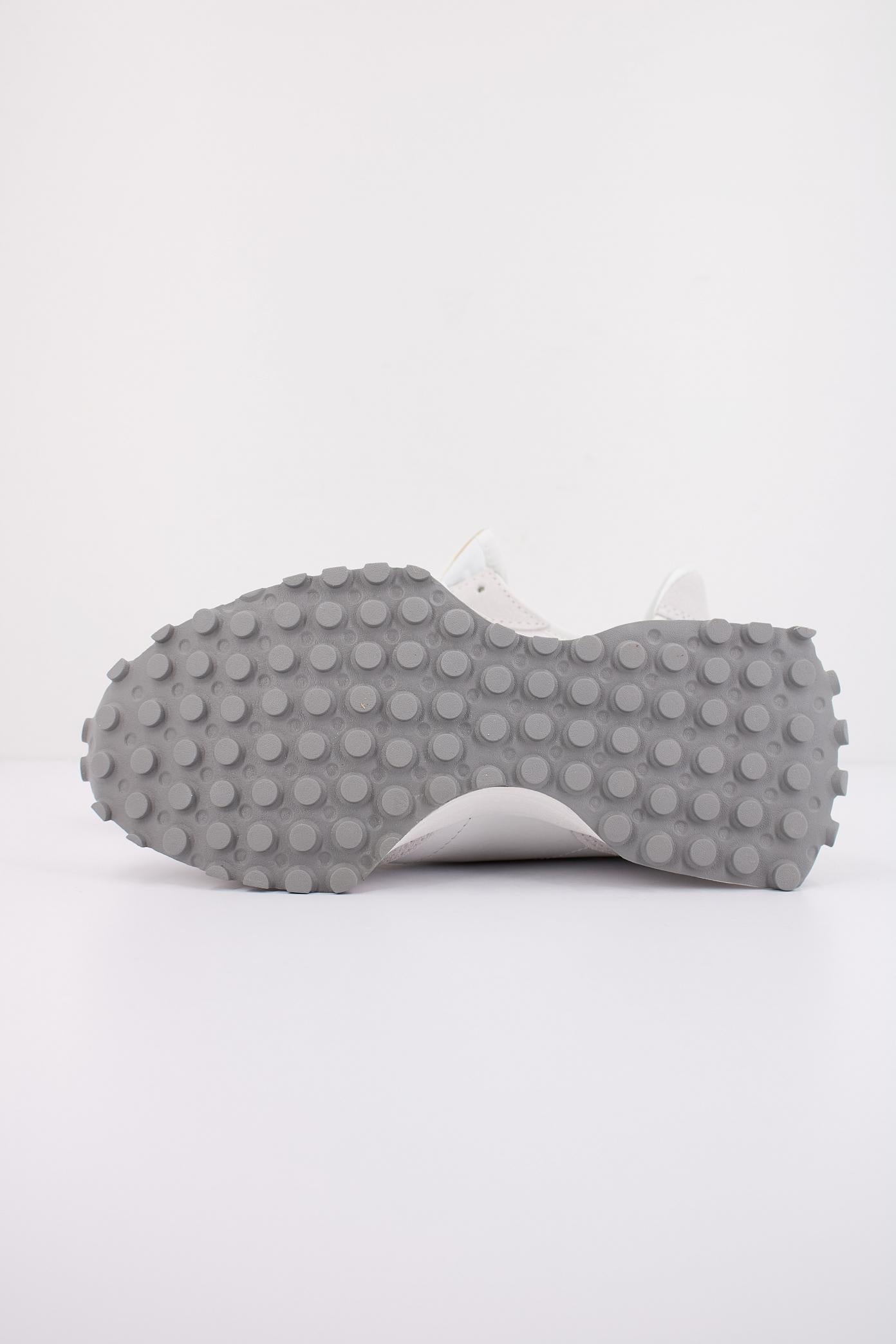 NEW BALANCE WS en color BLANCO (5)