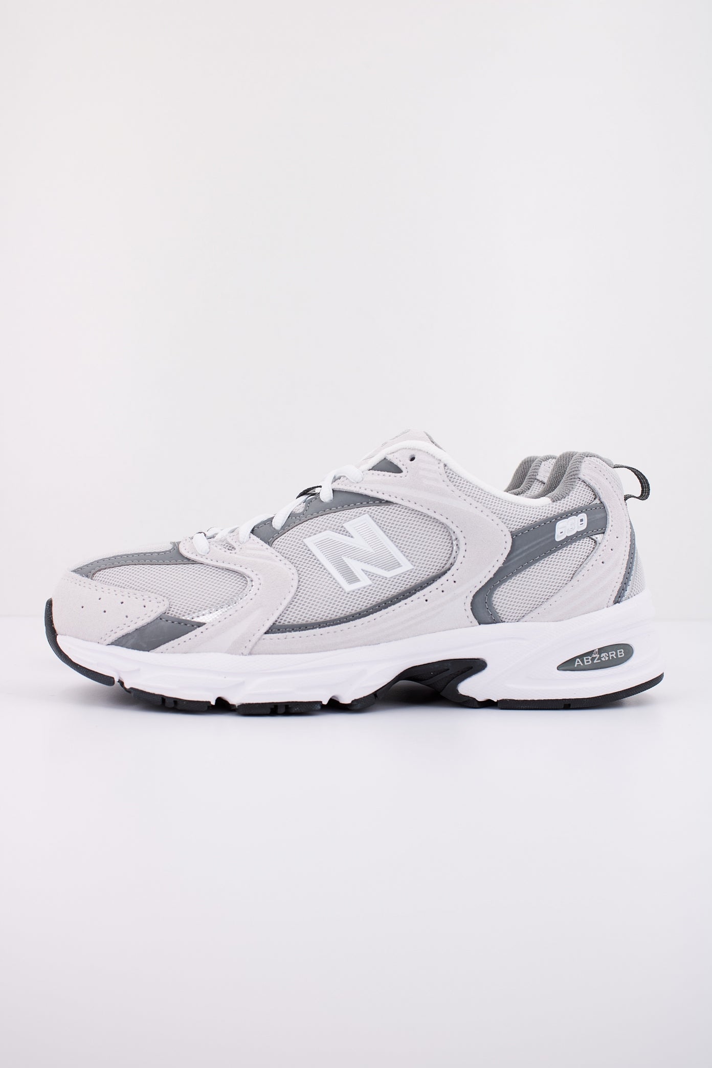 NEW BALANCE MR CB en color BLANCO (1)