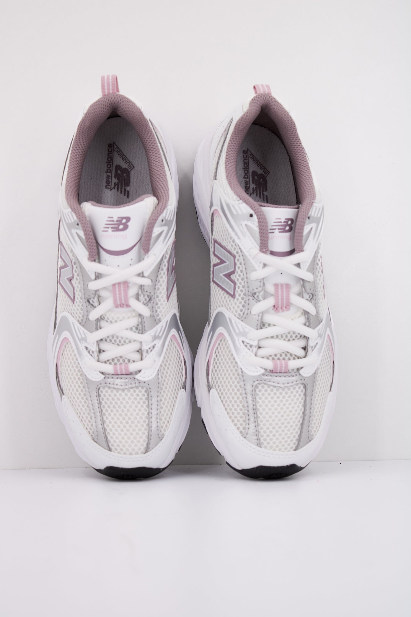 NEW BALANCE MR en color BLANCO (3)
