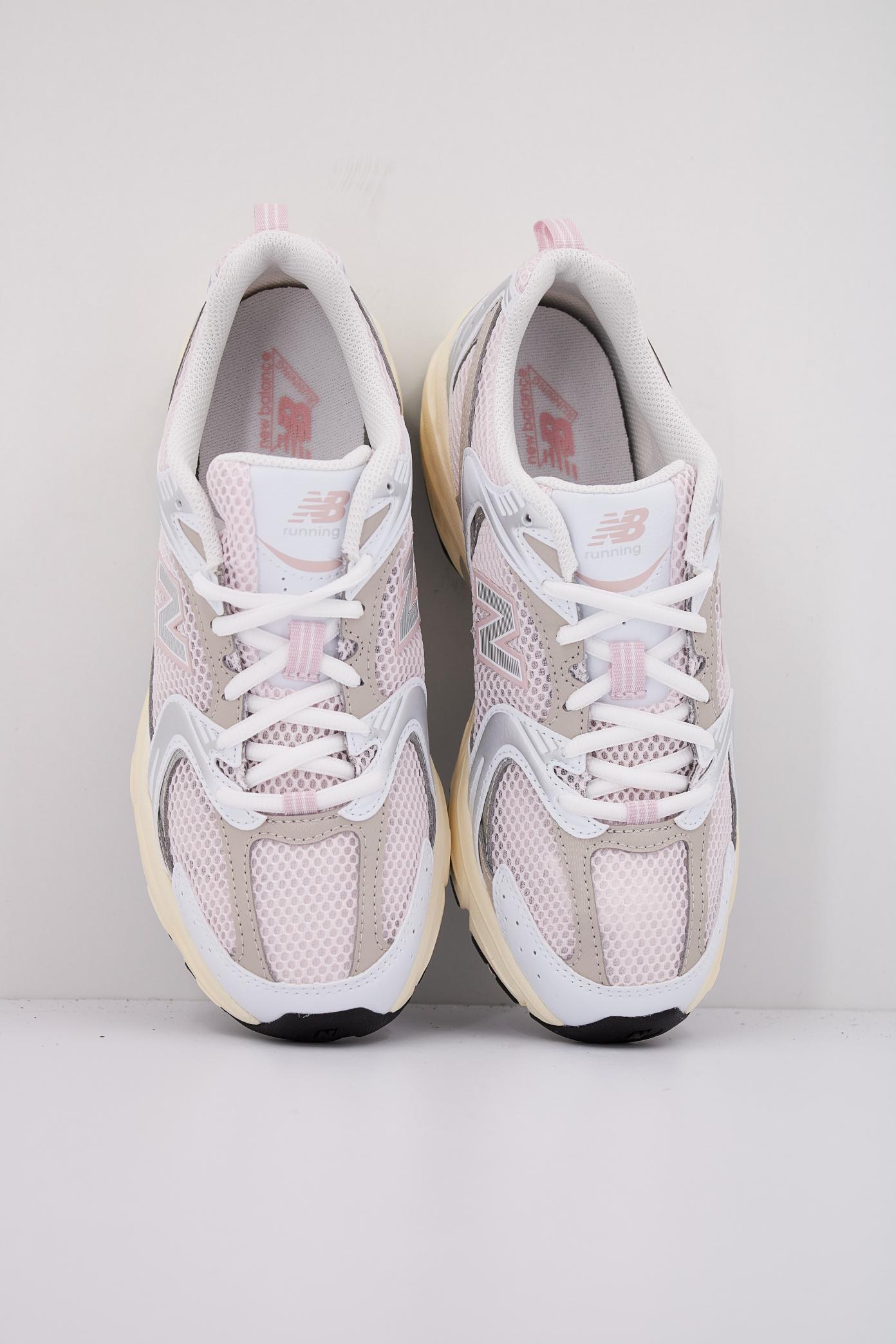 NEW BALANCE MR ASR en color ROSA (3)