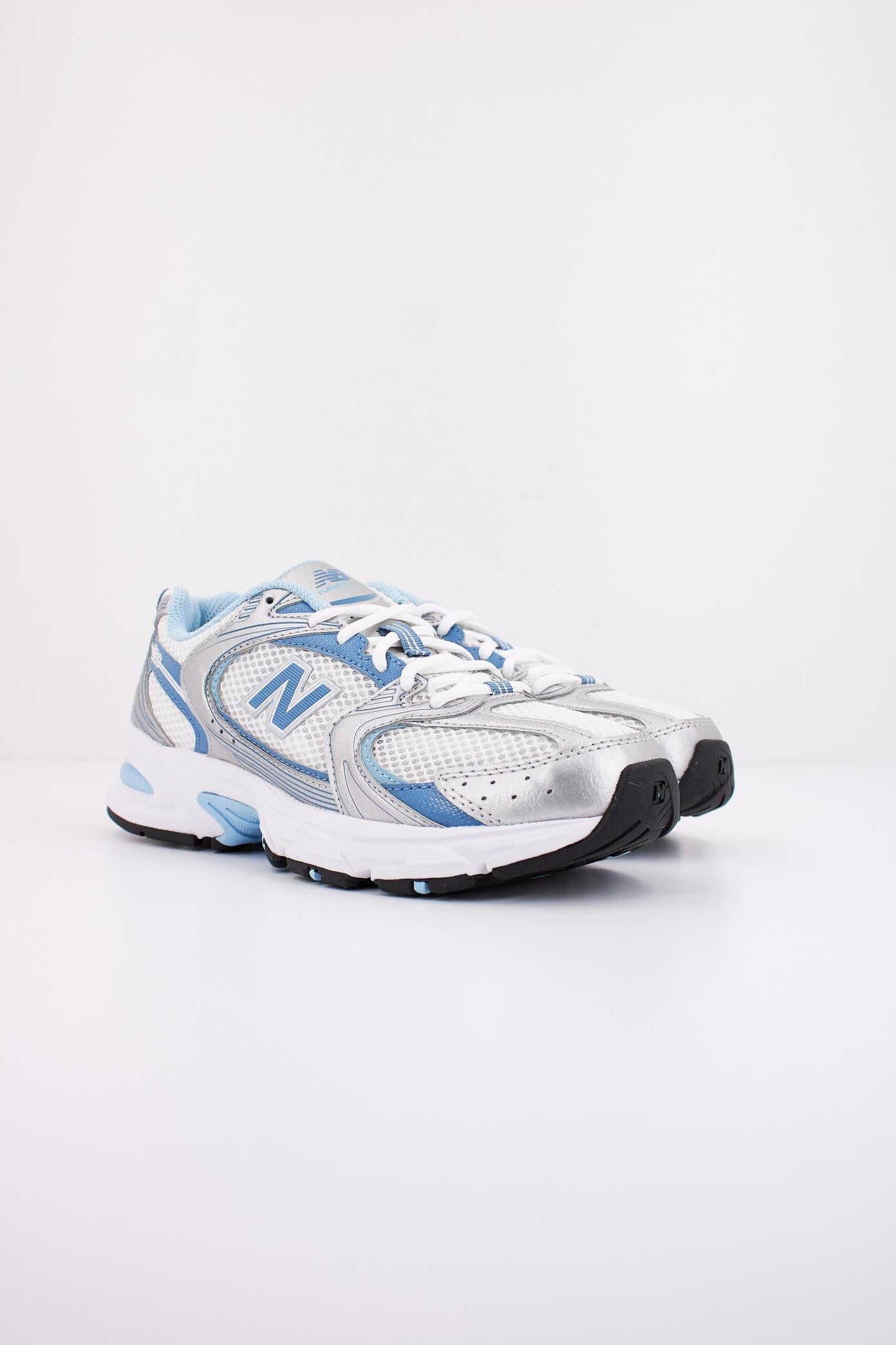 NEW BALANCE MR en color BLANCO (2)