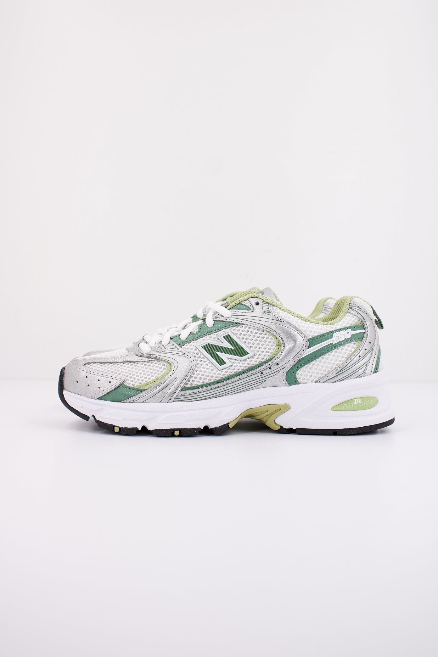 NEW BALANCE MR en color VERDE (1)