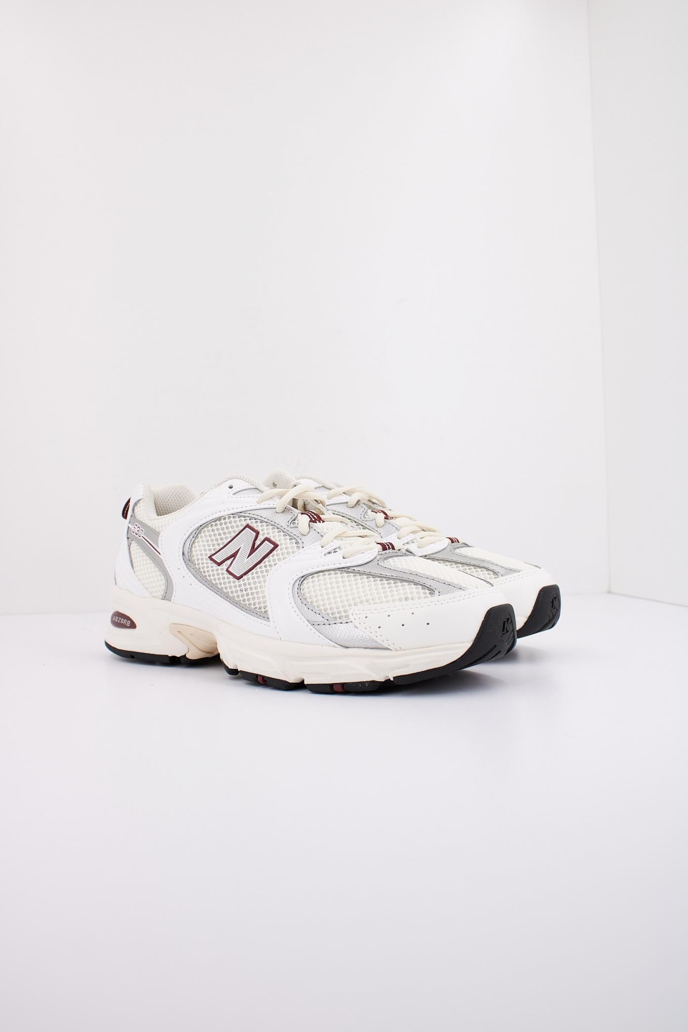 NEW BALANCE MR SZ en color BLANCO (2)