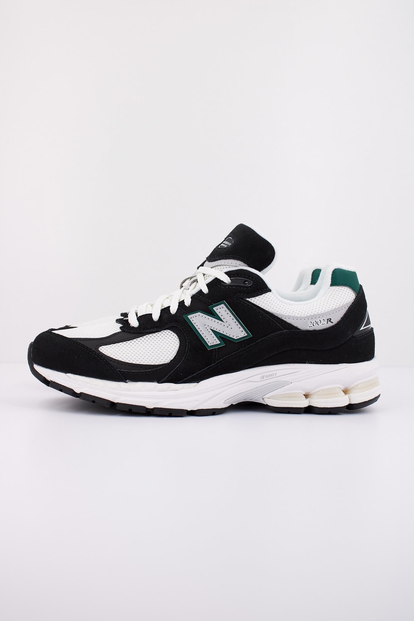 NEW BALANCE M RRA en color NEGRO (1)