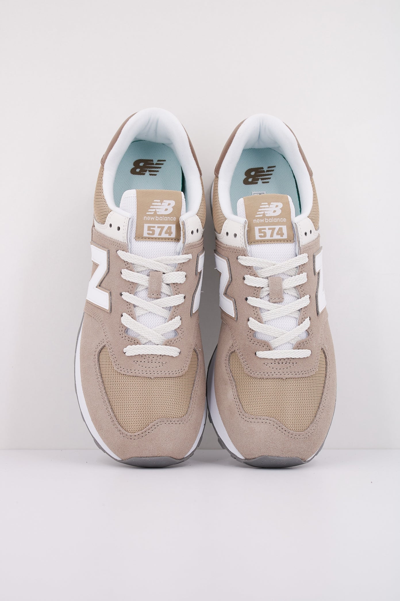 NEW BALANCE U ESF en color MARRON CLARO (3)