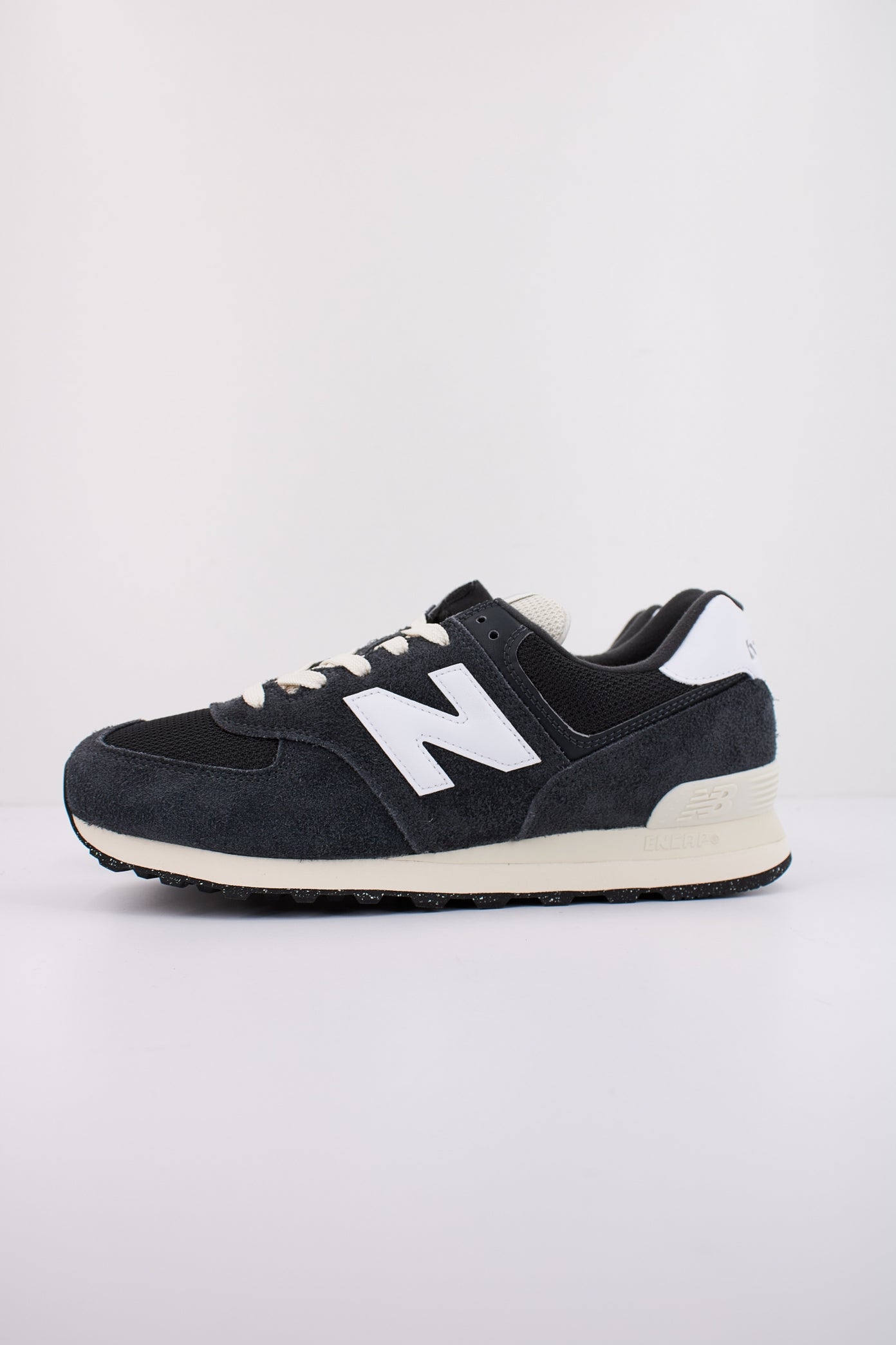 NEW BALANCE U en color AZUL (1)