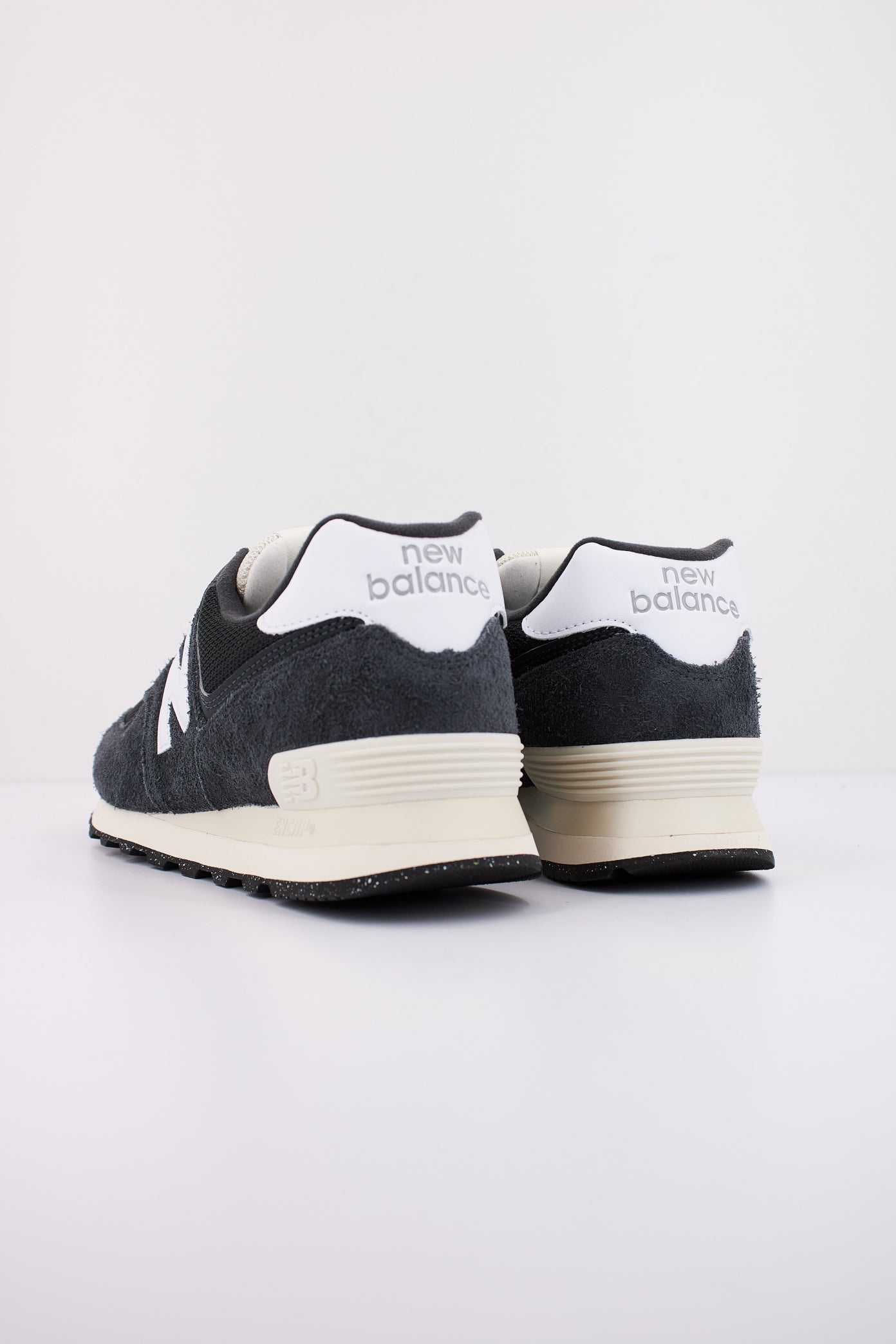 NEW BALANCE U en color AZUL (4)