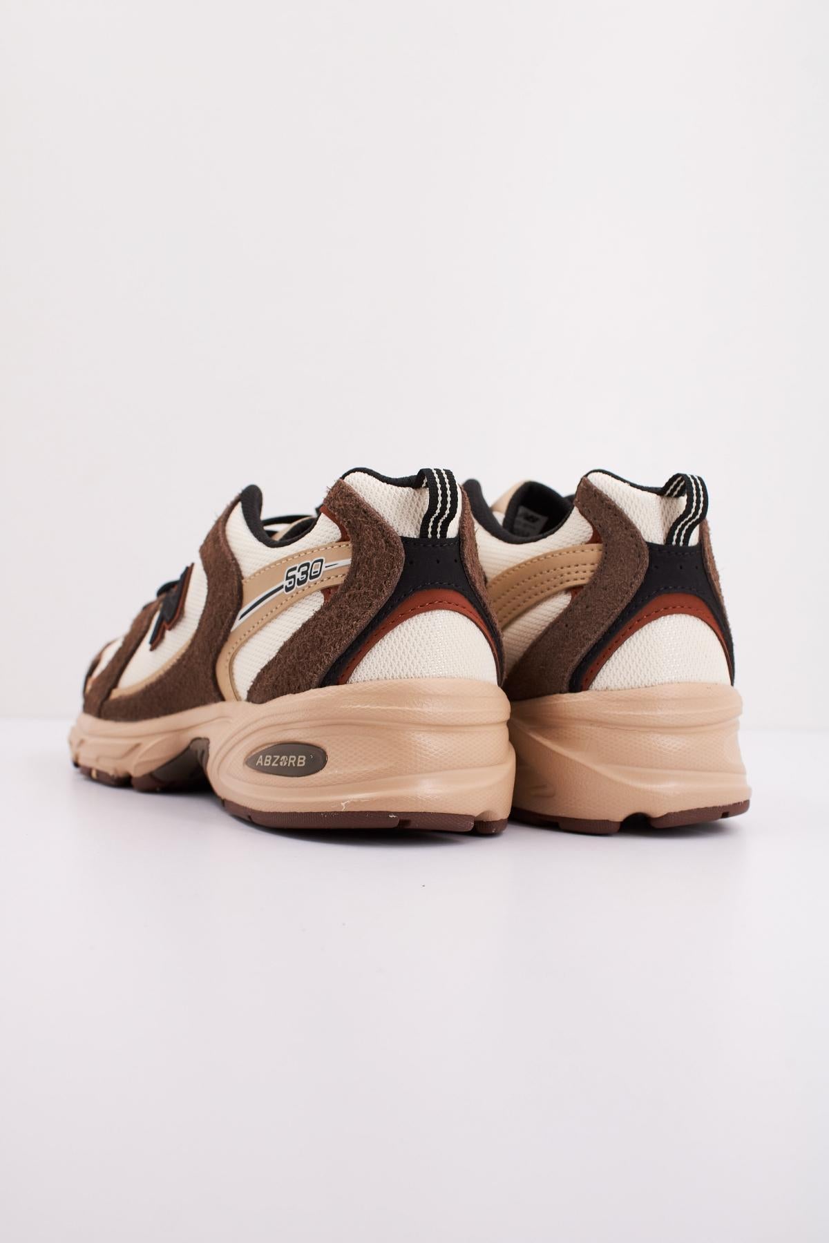 NEW BALANCE MR en color MARRON (4)