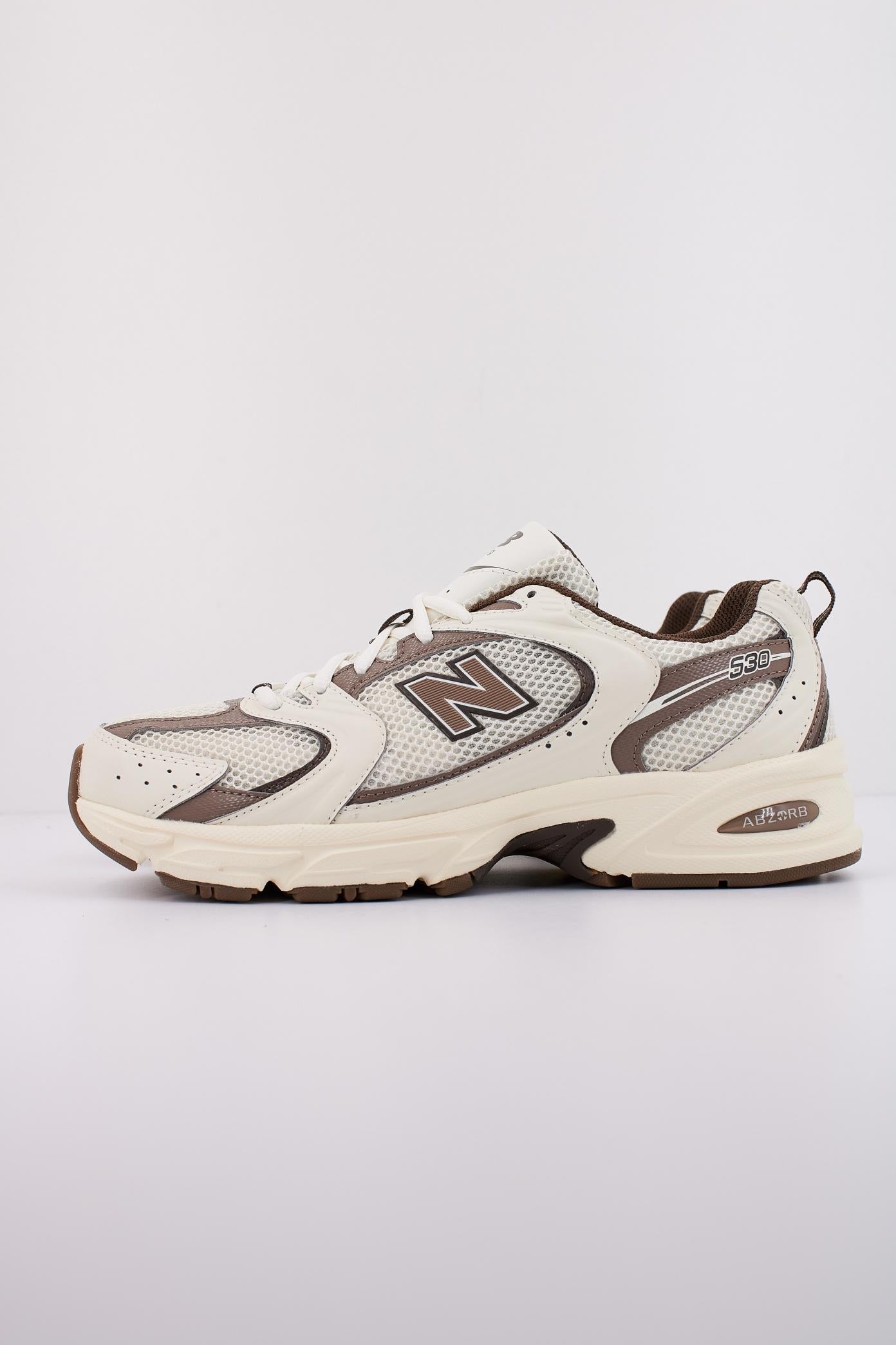NEW BALANCE MR en color MARRON (1)