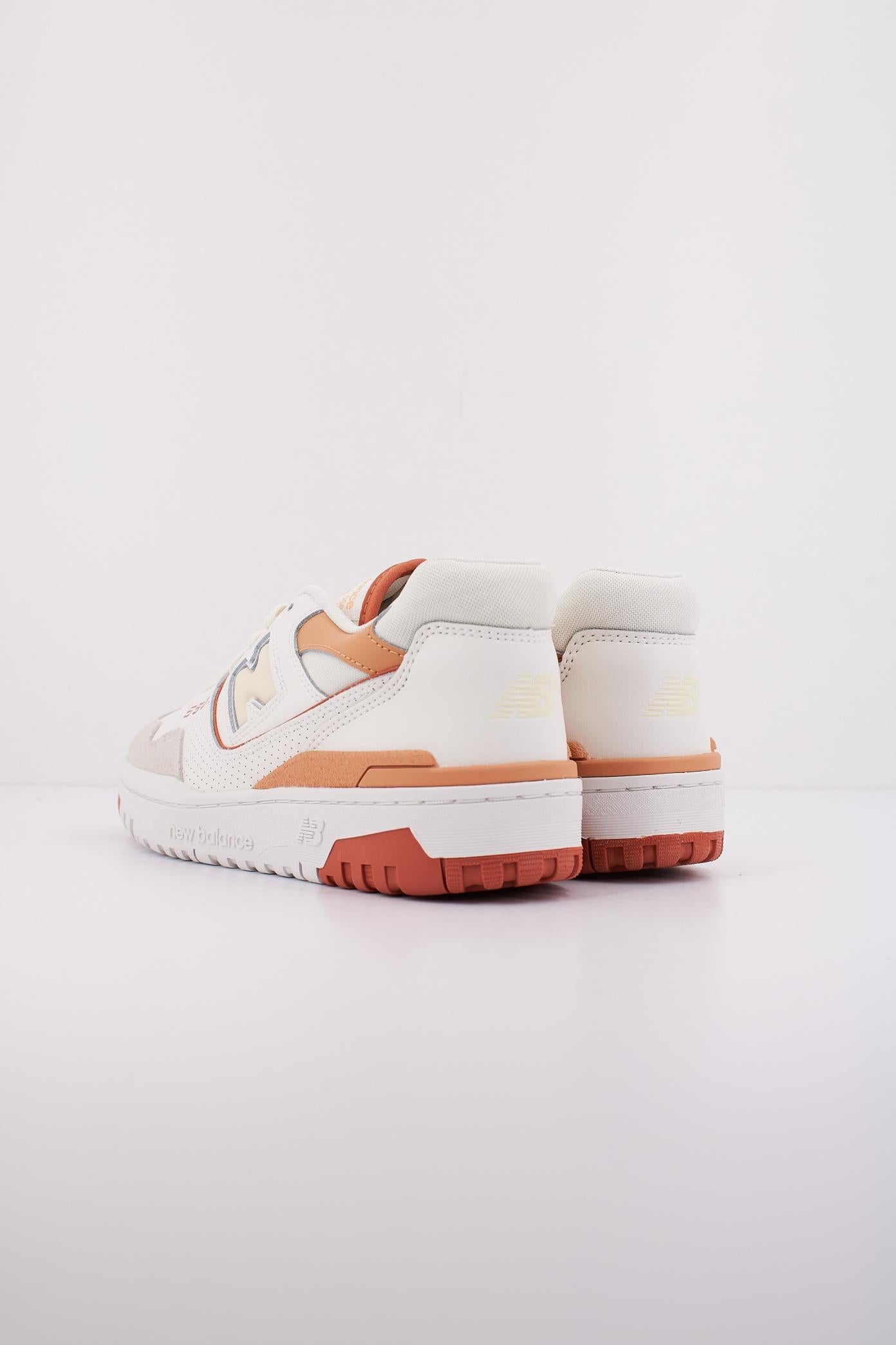 NEW BALANCE BBW en color BEIS (4)