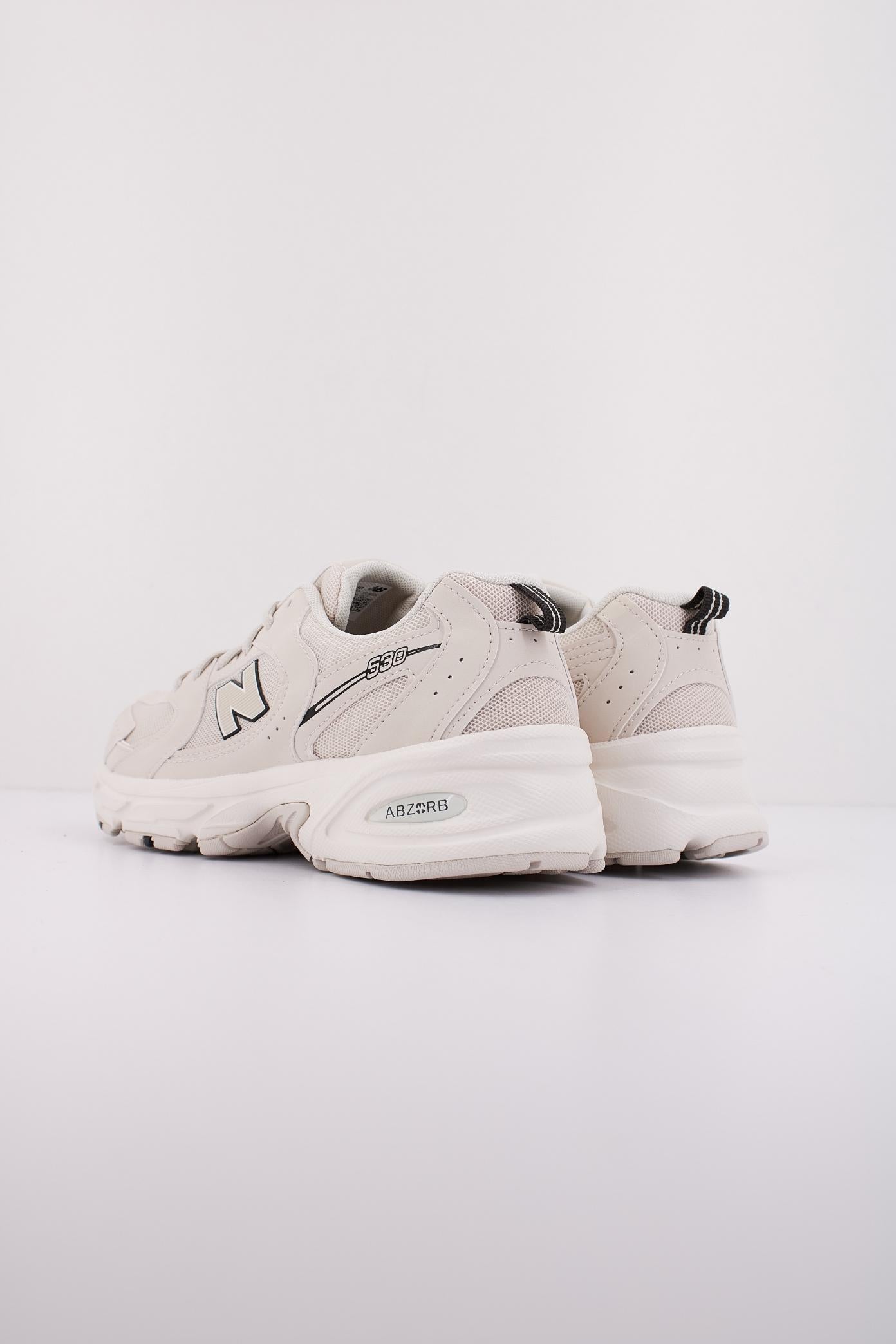 NEW BALANCE GR en color BEIS (4)