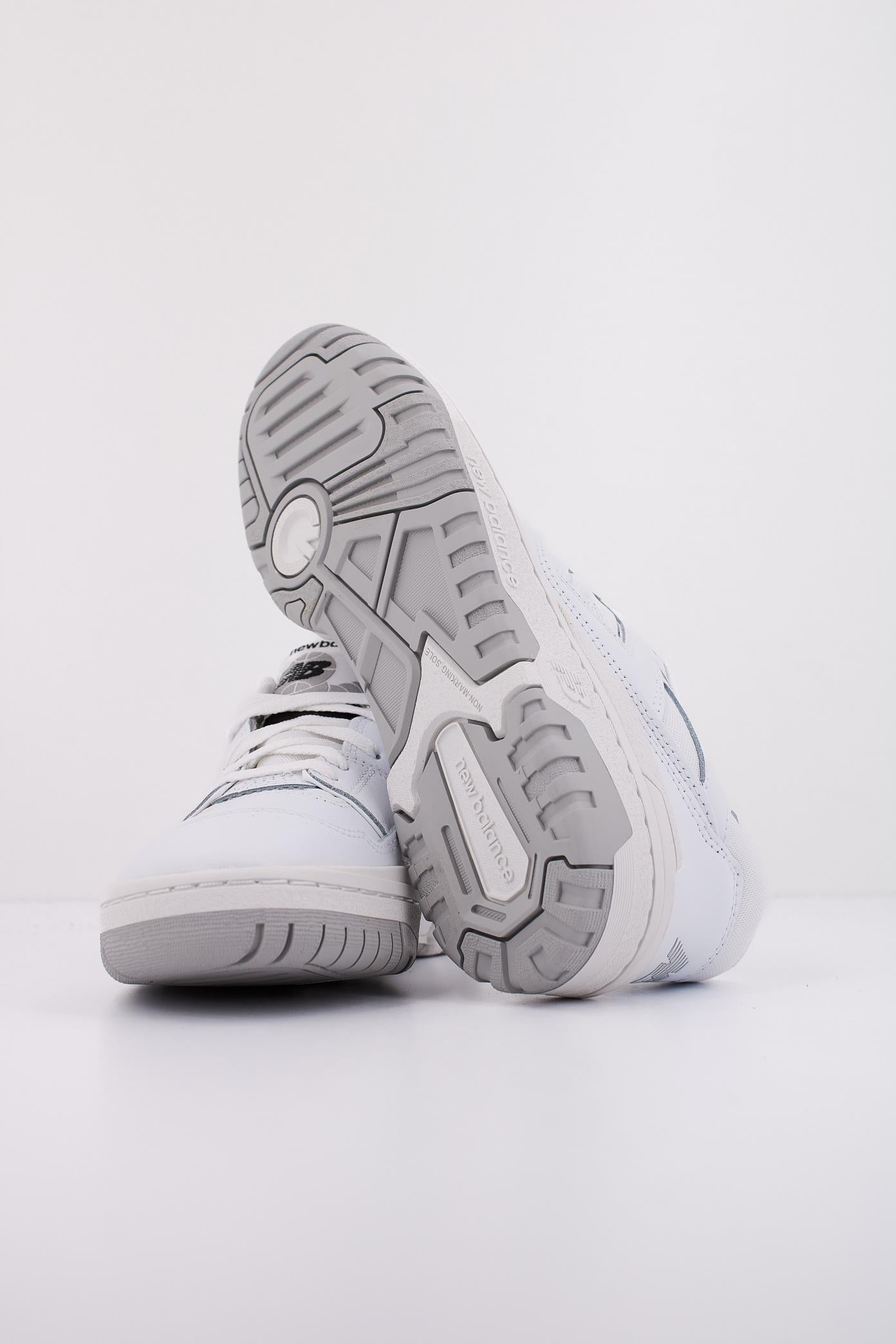 NEW BALANCE GSB en color BLANCO (5)