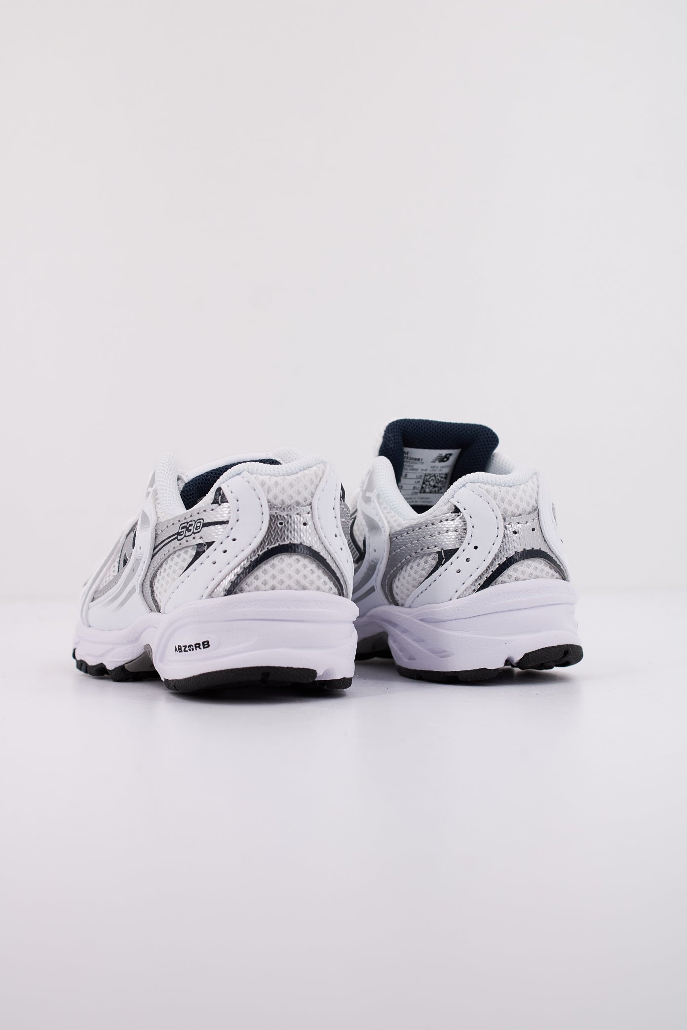 NEW BALANCE IZ SB KIDS en color BLANCO (4)