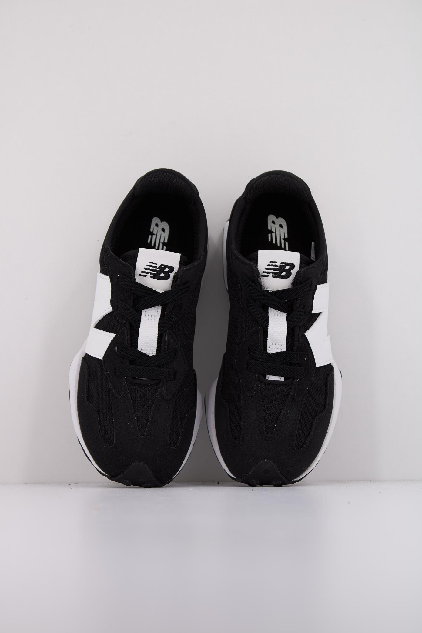NEW BALANCE PH en color NEGRO (3)