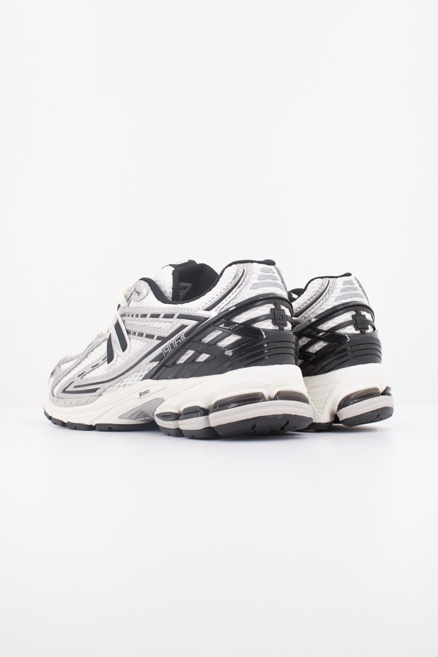 NEW BALANCE M en color BLANCO (4)