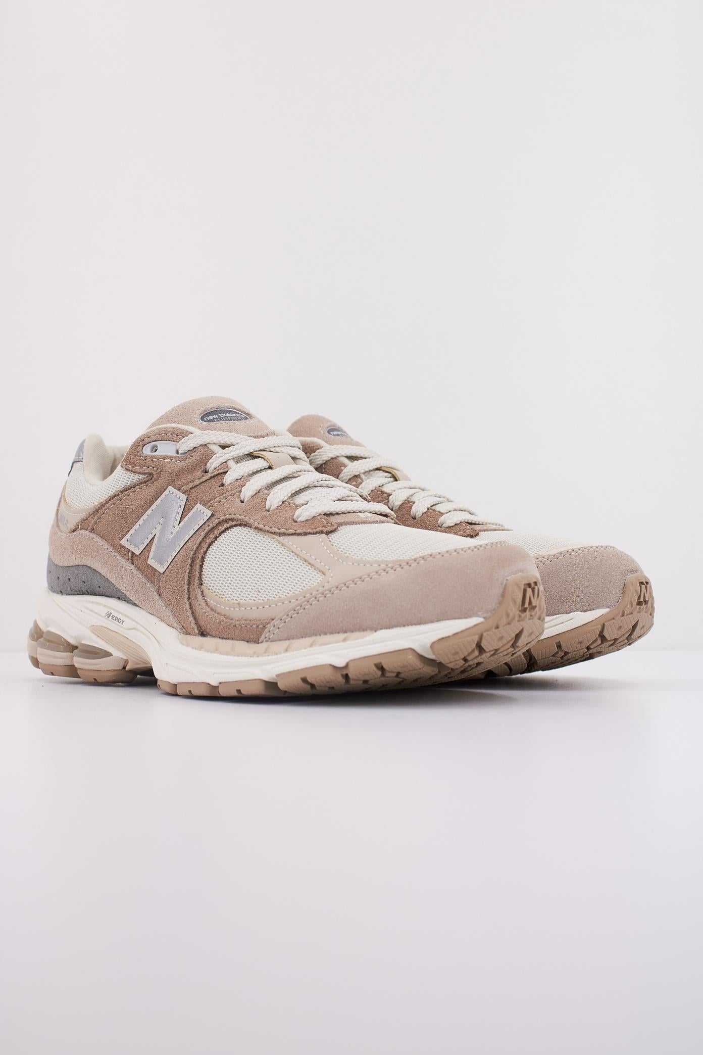 NEW BALANCE M en color MARRON (2)