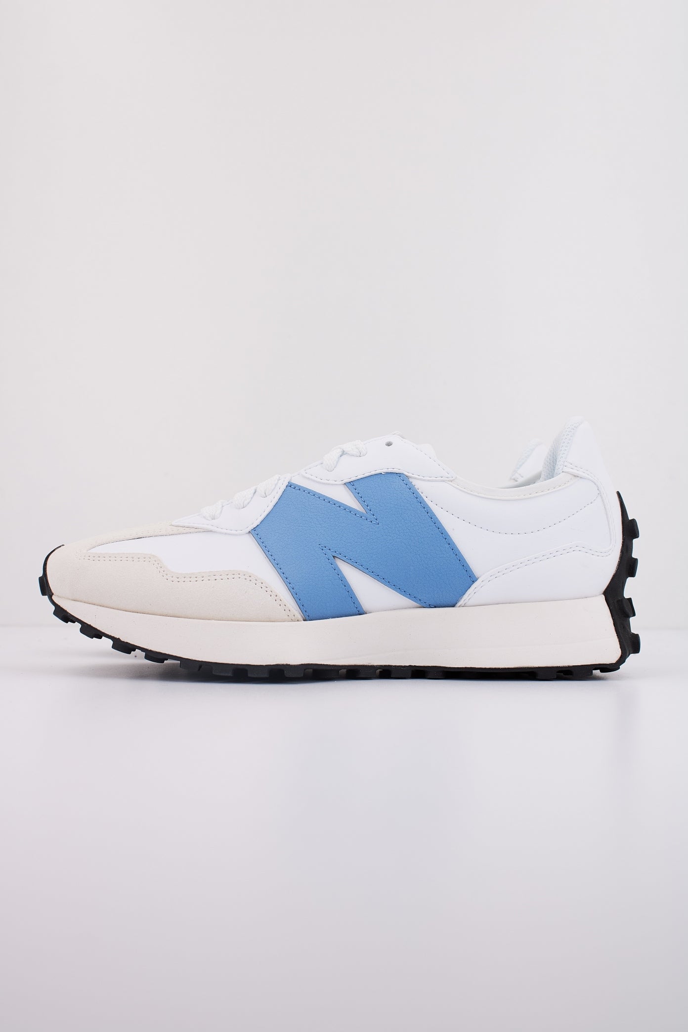 NEW BALANCE U SKB en color BLANCO (1)