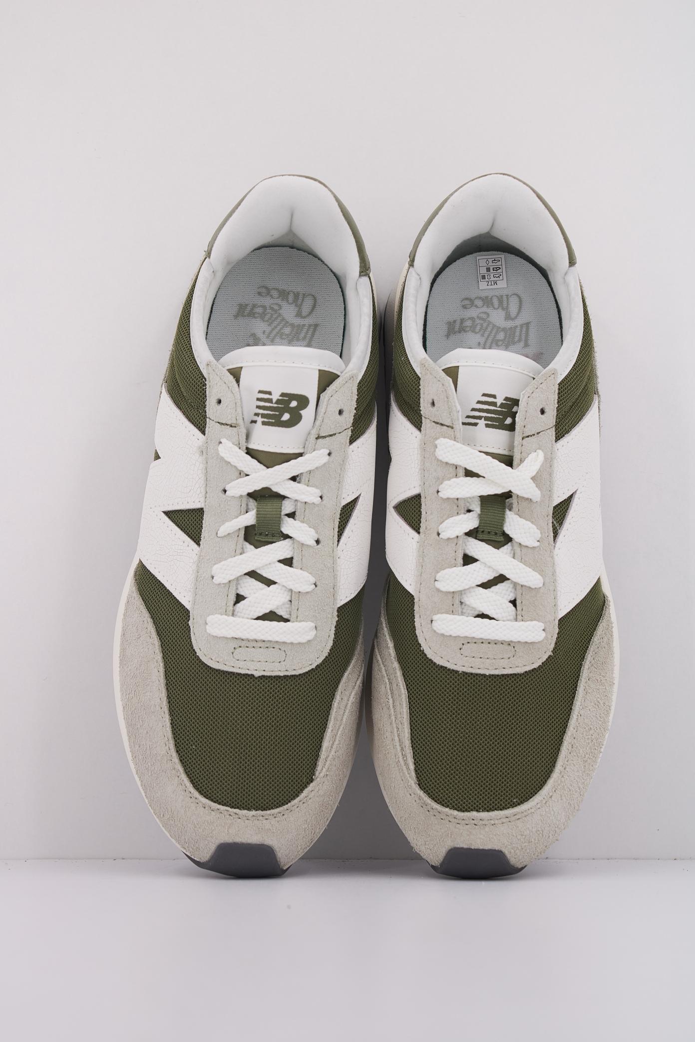 NEW BALANCE U AL en color VERDE (3)