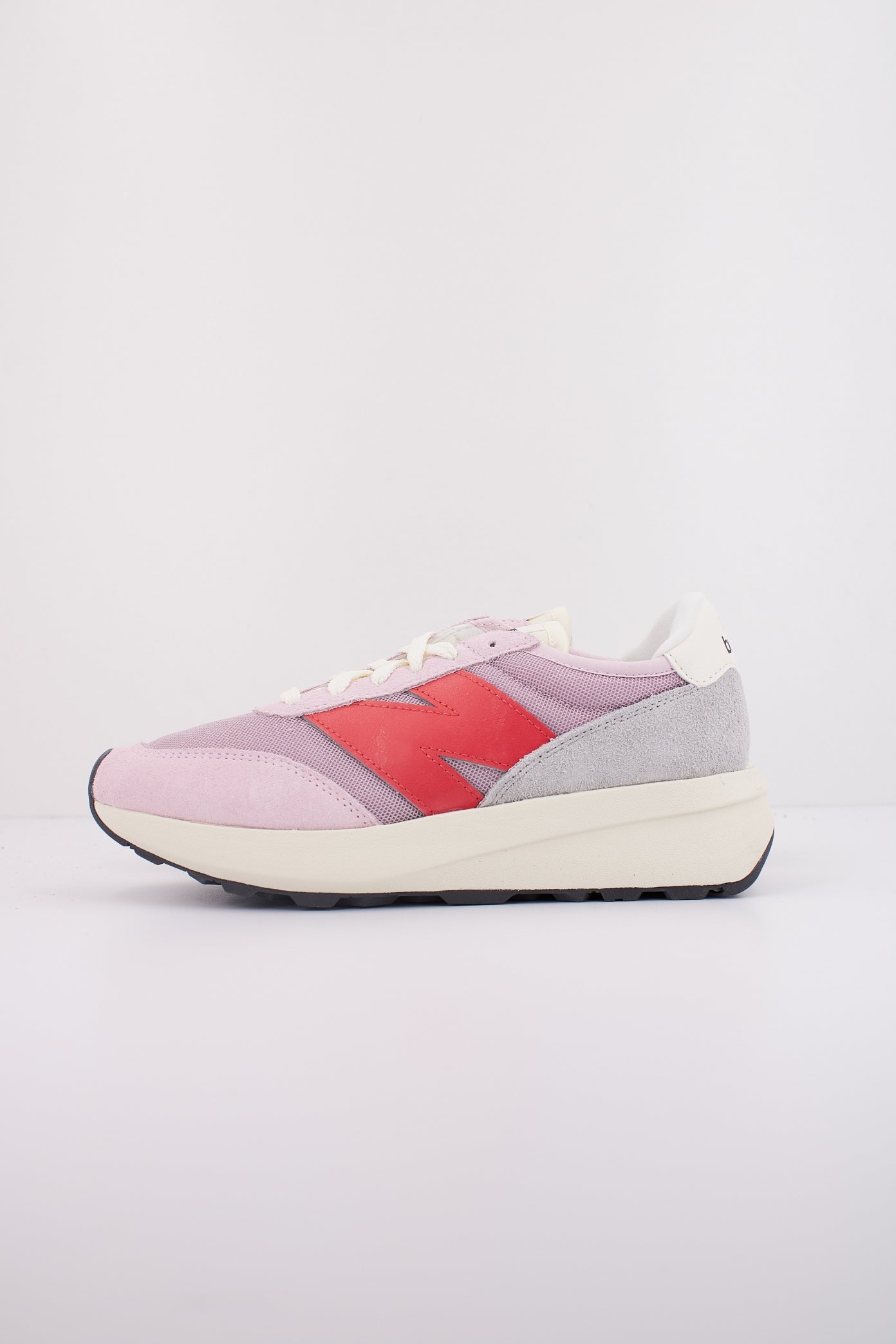 NEW BALANCE U en color ROSA (1)
