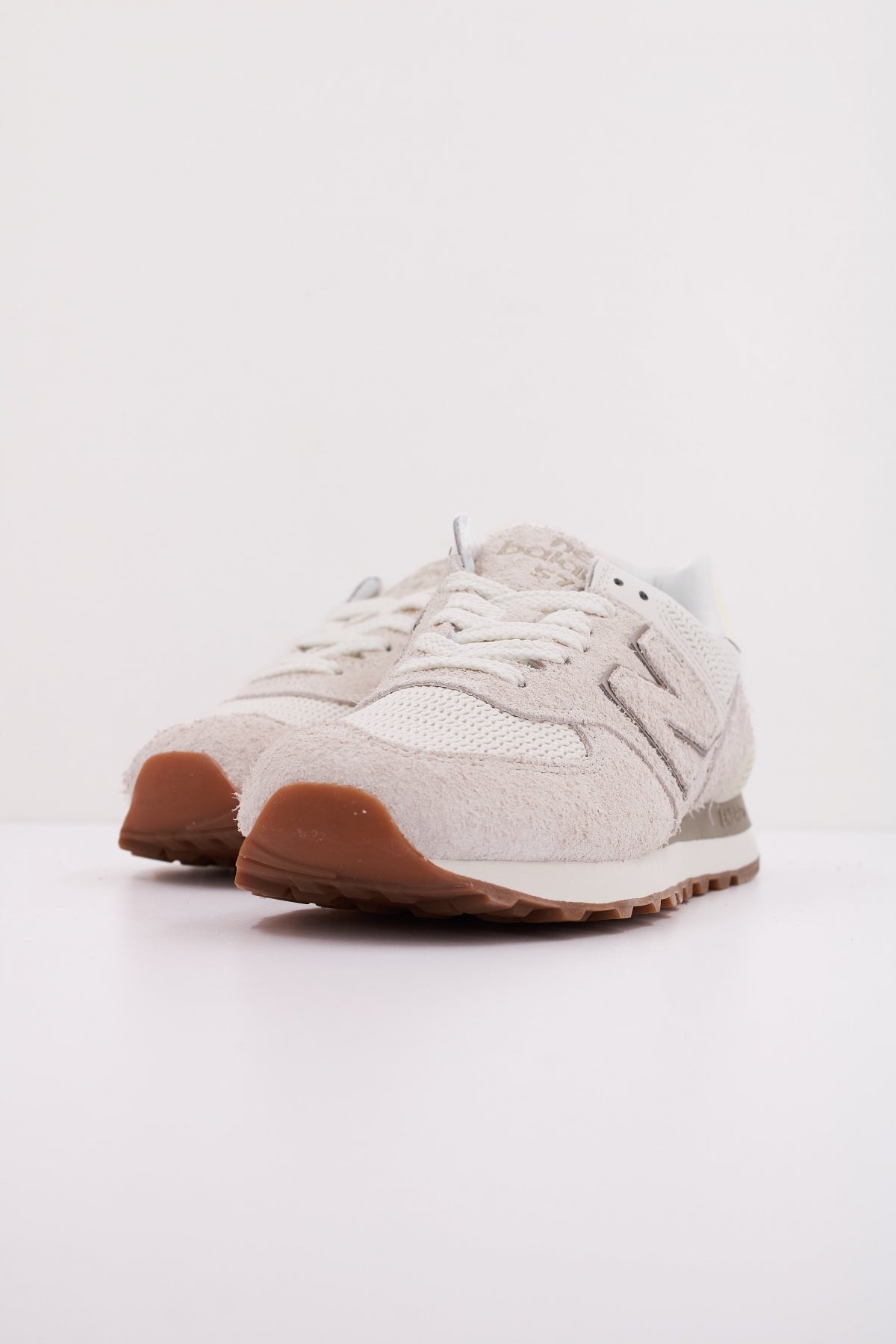 NEW BALANCE WL en color BEIS (2)