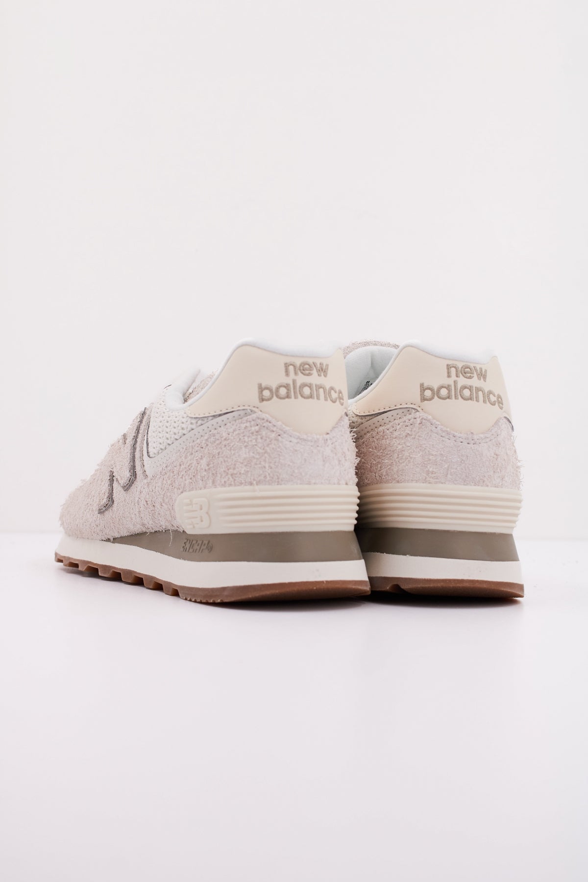 NEW BALANCE WL en color BEIS (4)