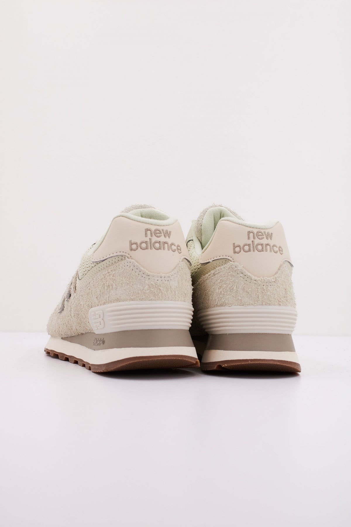 NEW BALANCE WL en color VERDE (4)