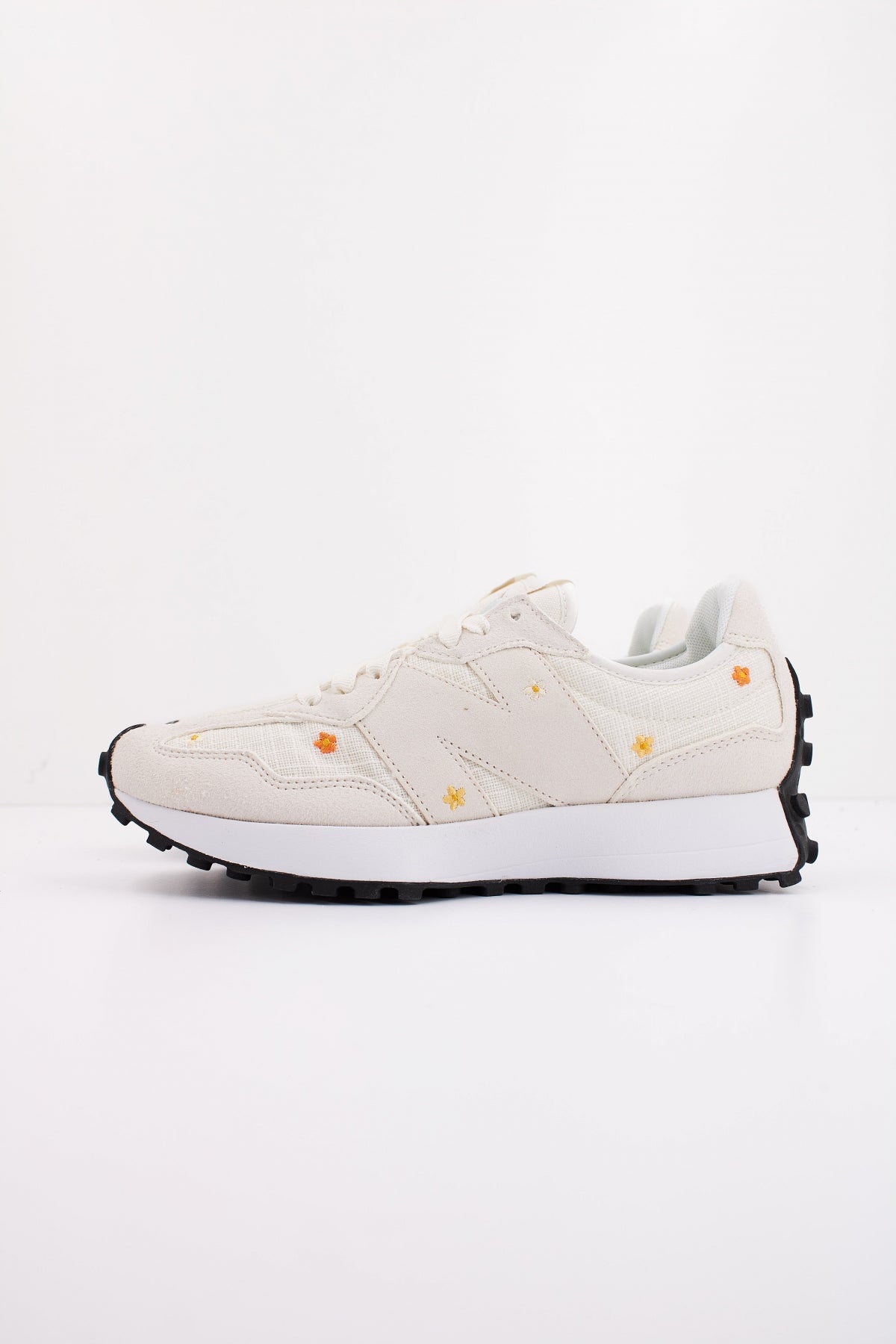 NEW BALANCE WS DCA en color BLANCO (1)