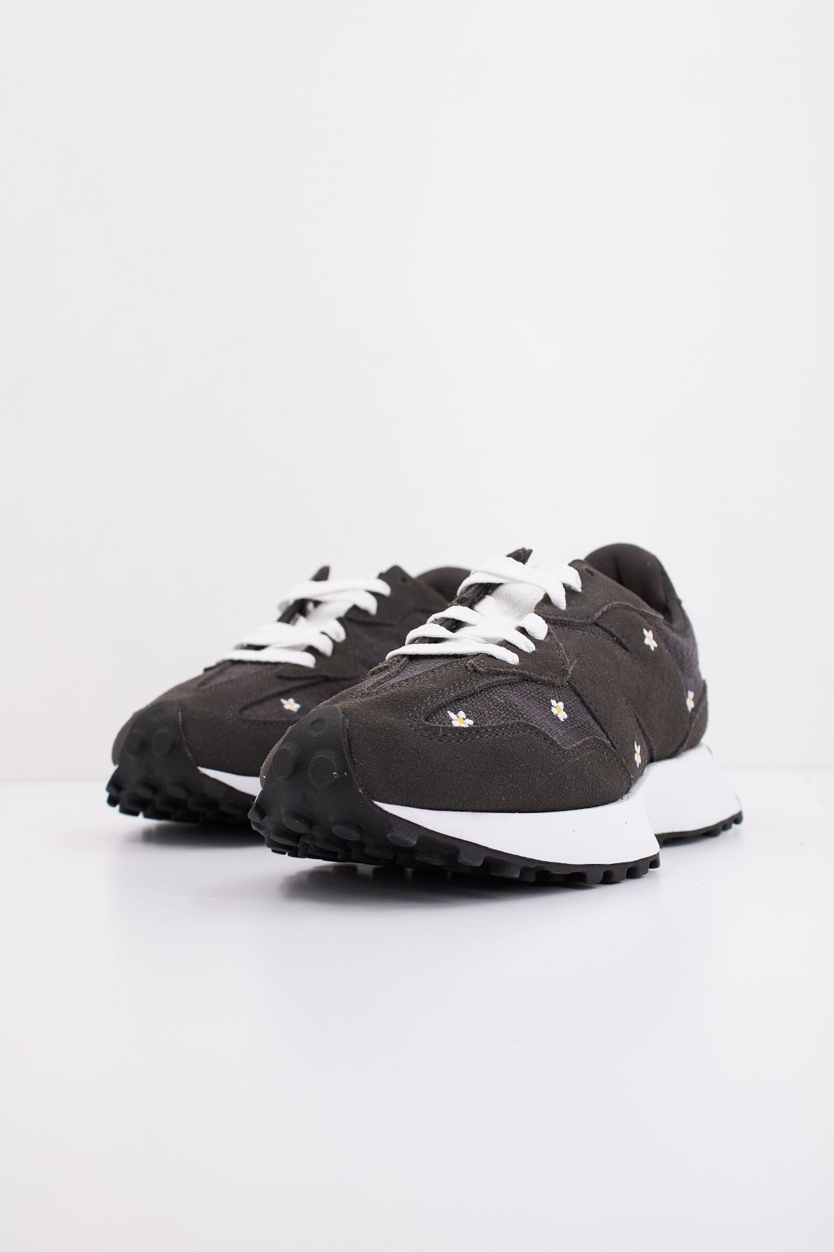 NEW BALANCE WS DCB en color GRIS (2)