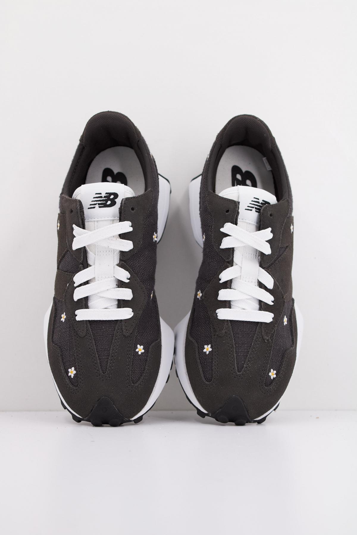 NEW BALANCE WS DCB en color GRIS (3)