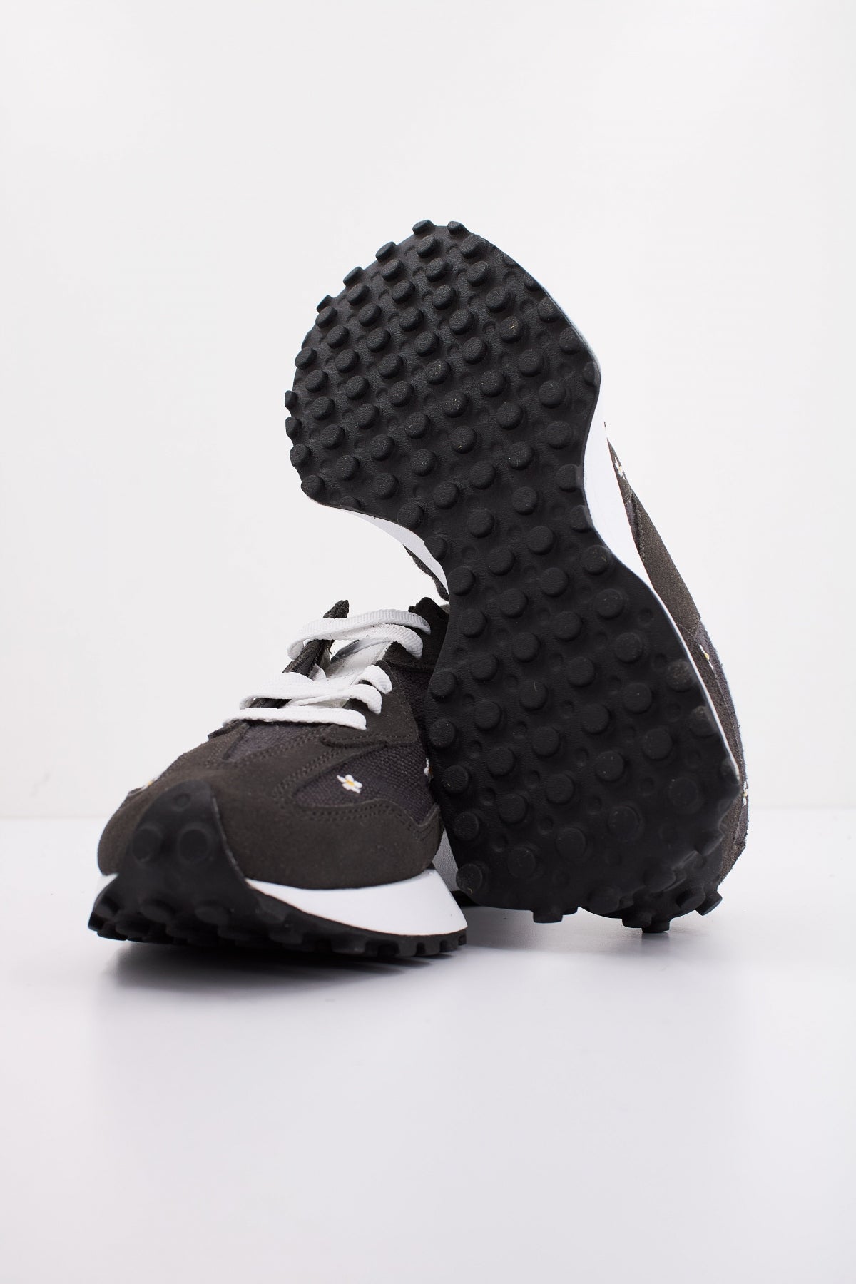 NEW BALANCE WS DCB en color GRIS (5)
