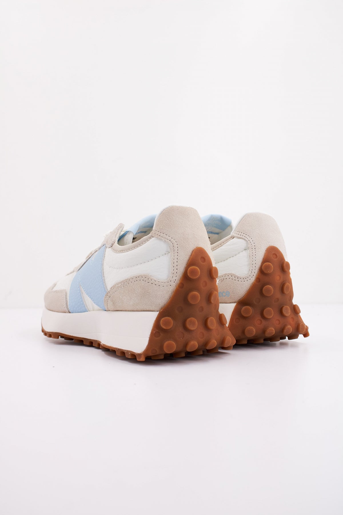 NEW BALANCE WS FTA en color BEIS (4)