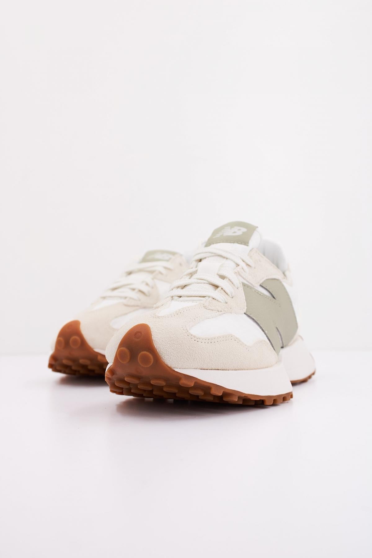 NEW BALANCE WS FTB  en color BLANCO  (2)