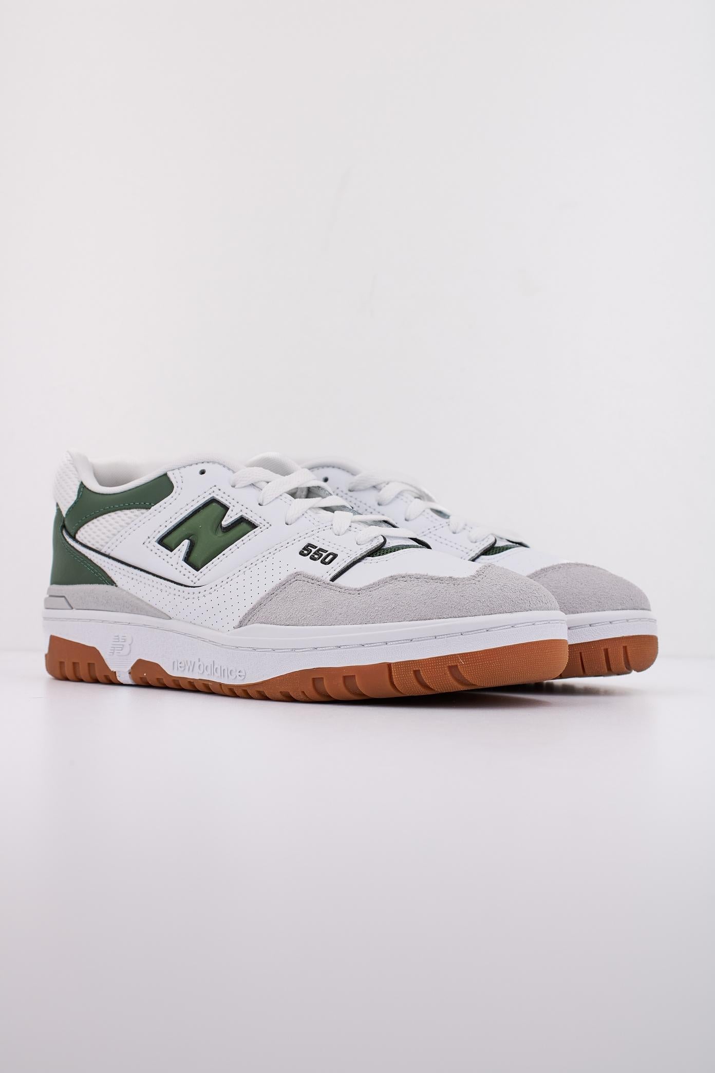 NEW BALANCE BB ESB en color BLANCO (2)