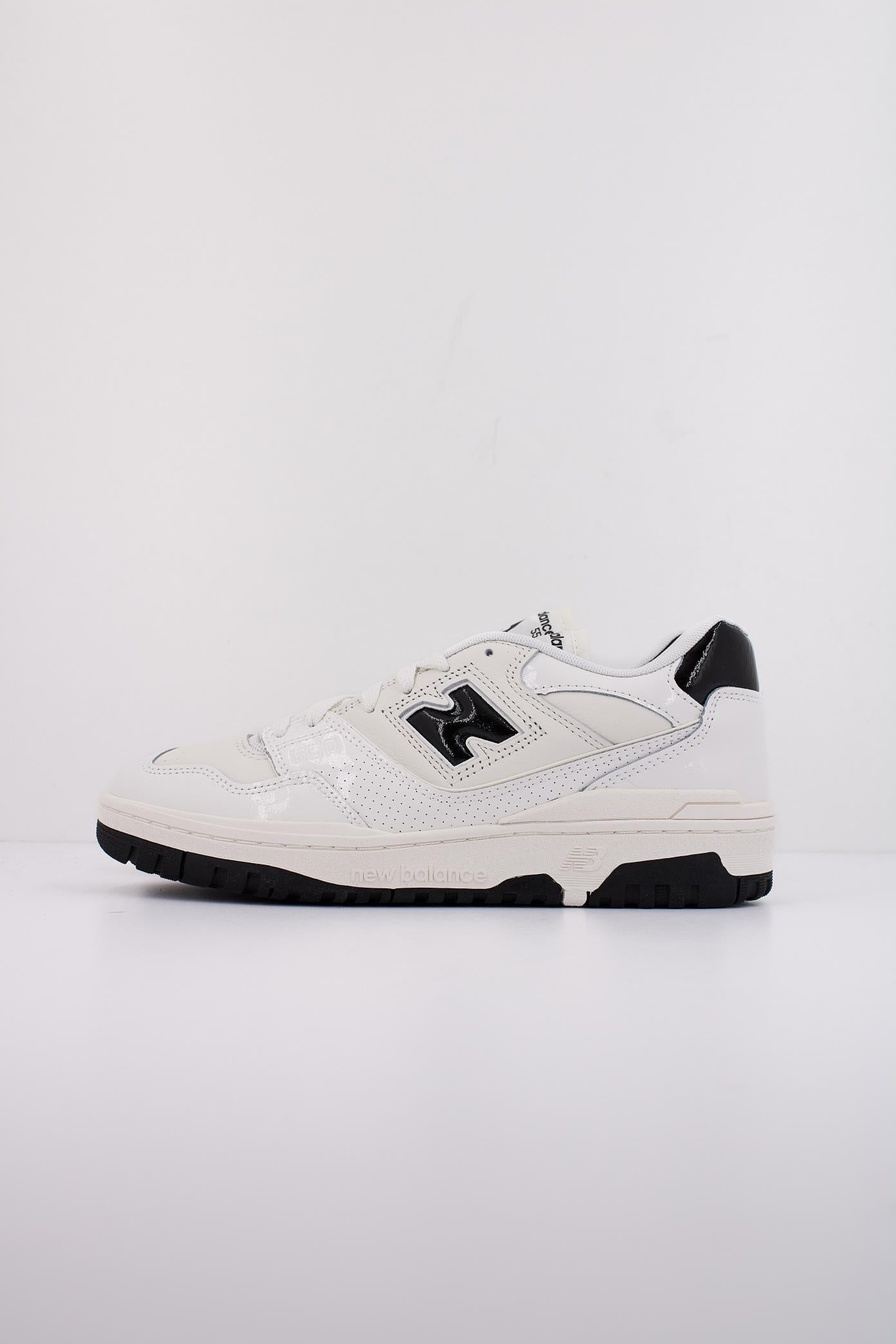 NEW BALANCE BB YKF en color BLANCO (1)