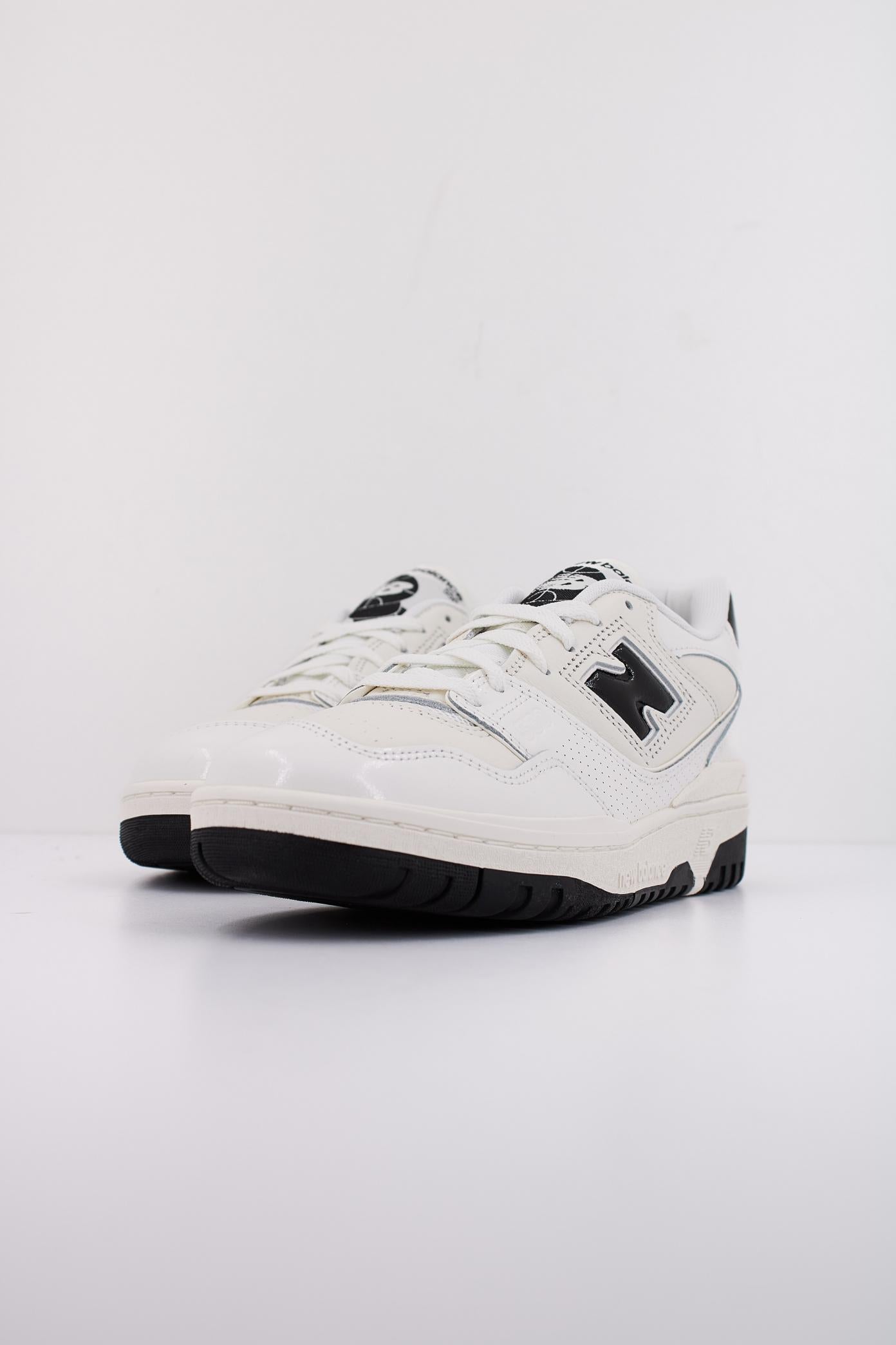 NEW BALANCE BB YKF en color BLANCO (2)