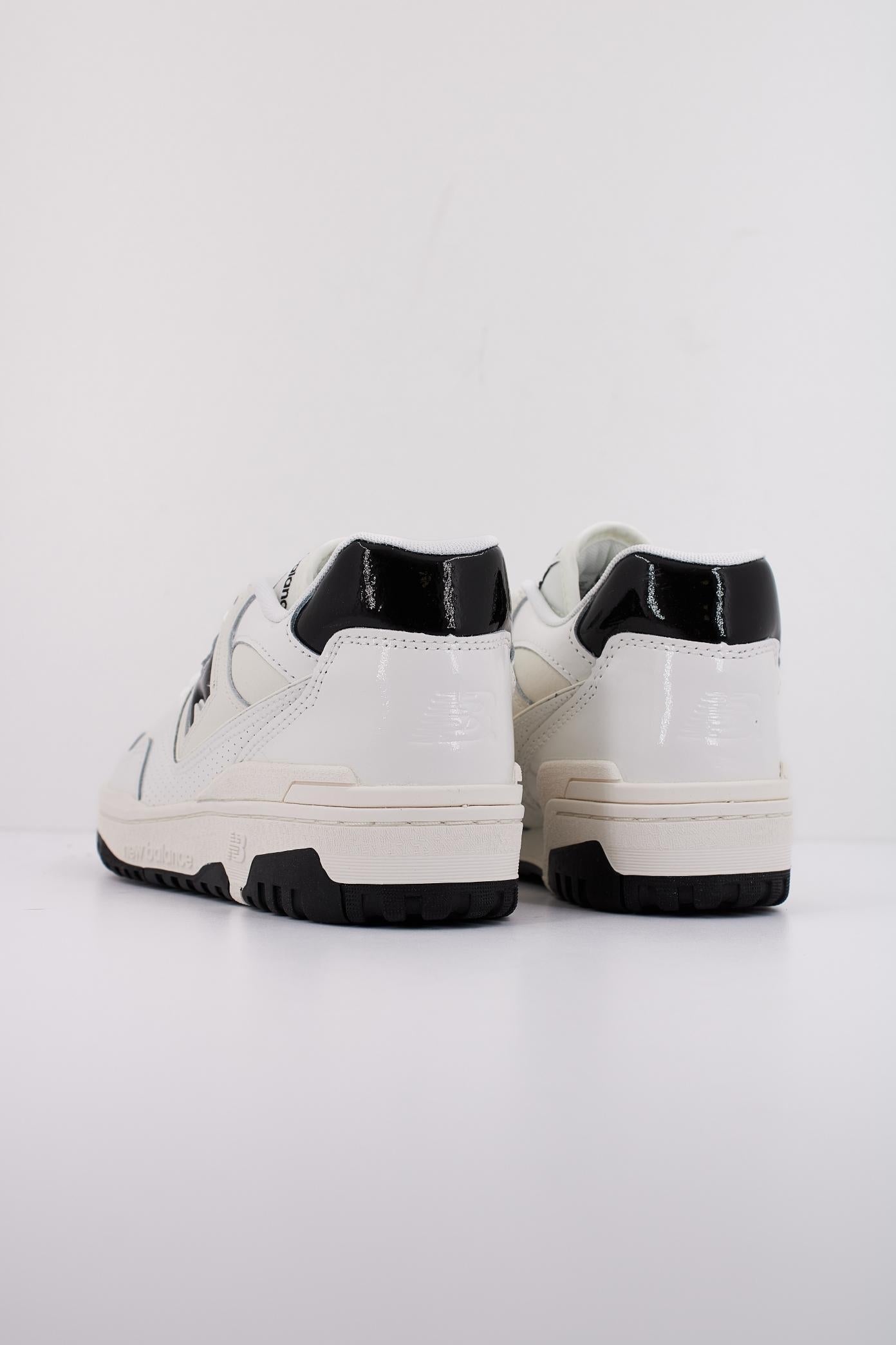 NEW BALANCE BB YKF en color BLANCO (4)