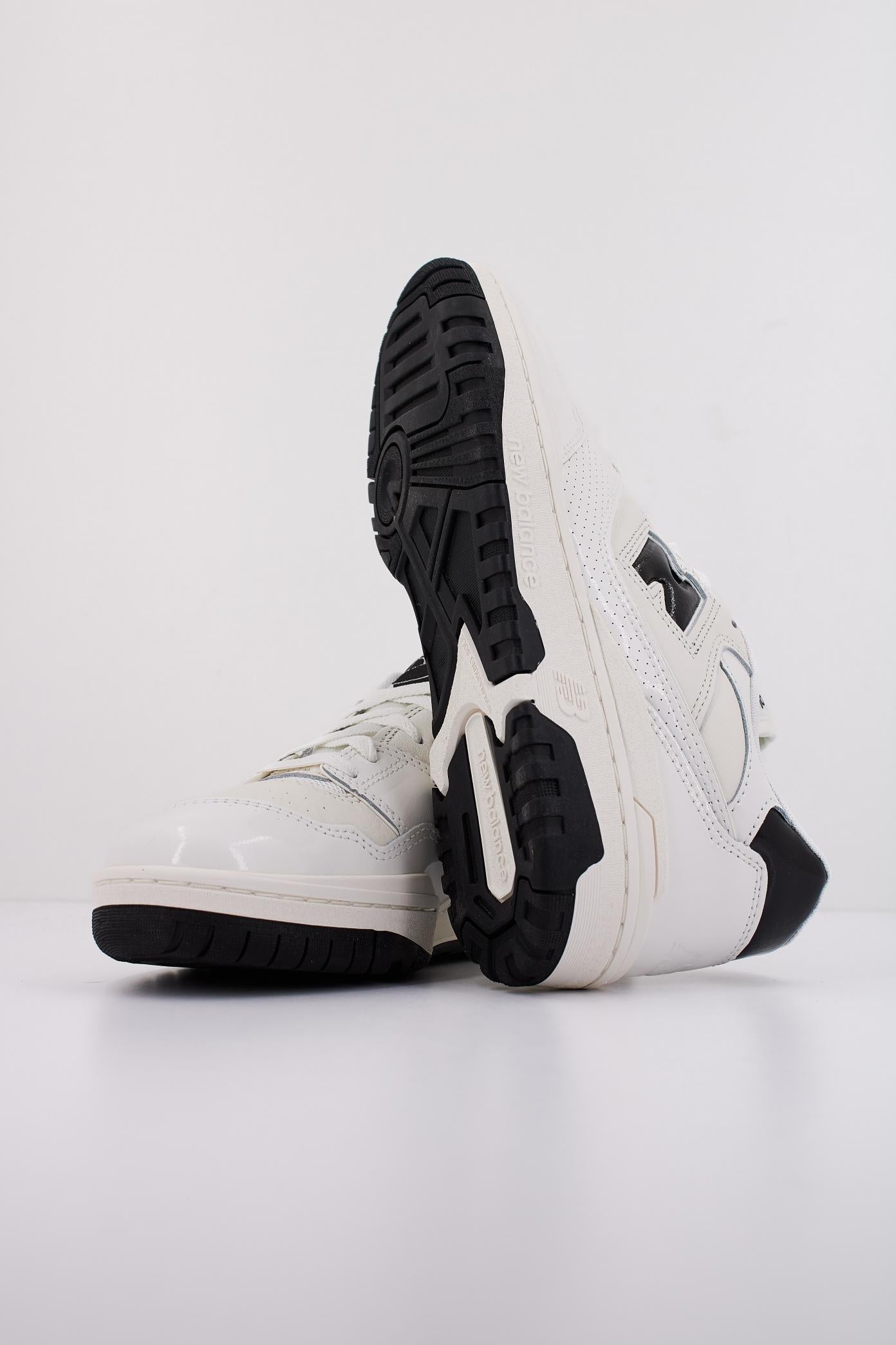 NEW BALANCE BB YKF en color BLANCO (5)