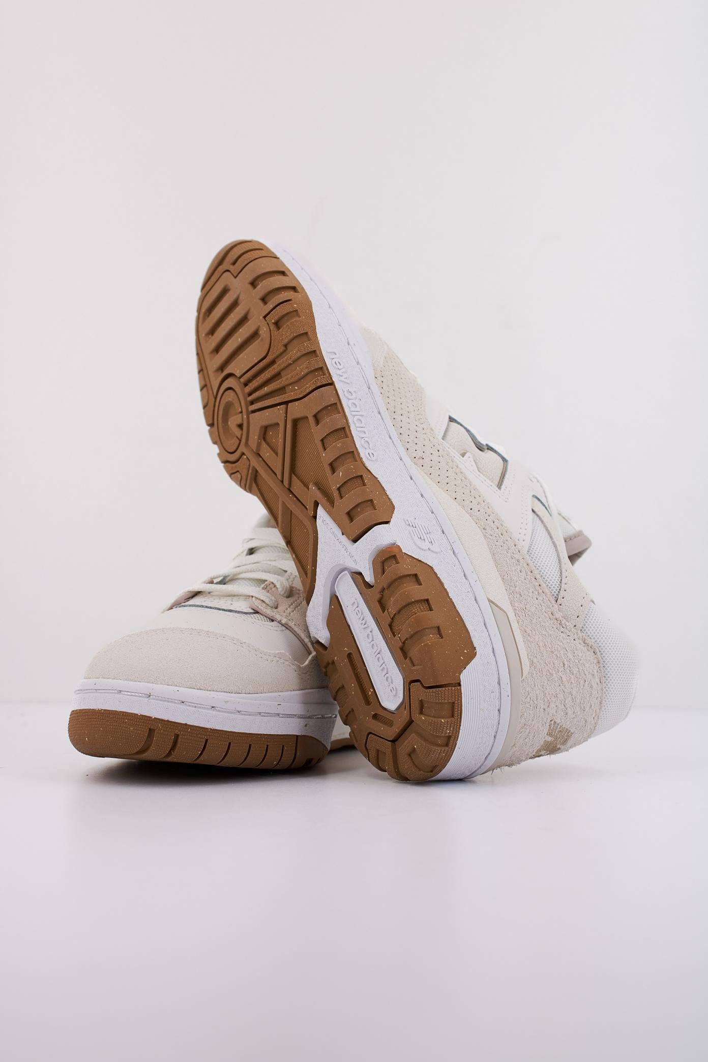 NEW BALANCE BBW TB en color BLANCO (5)