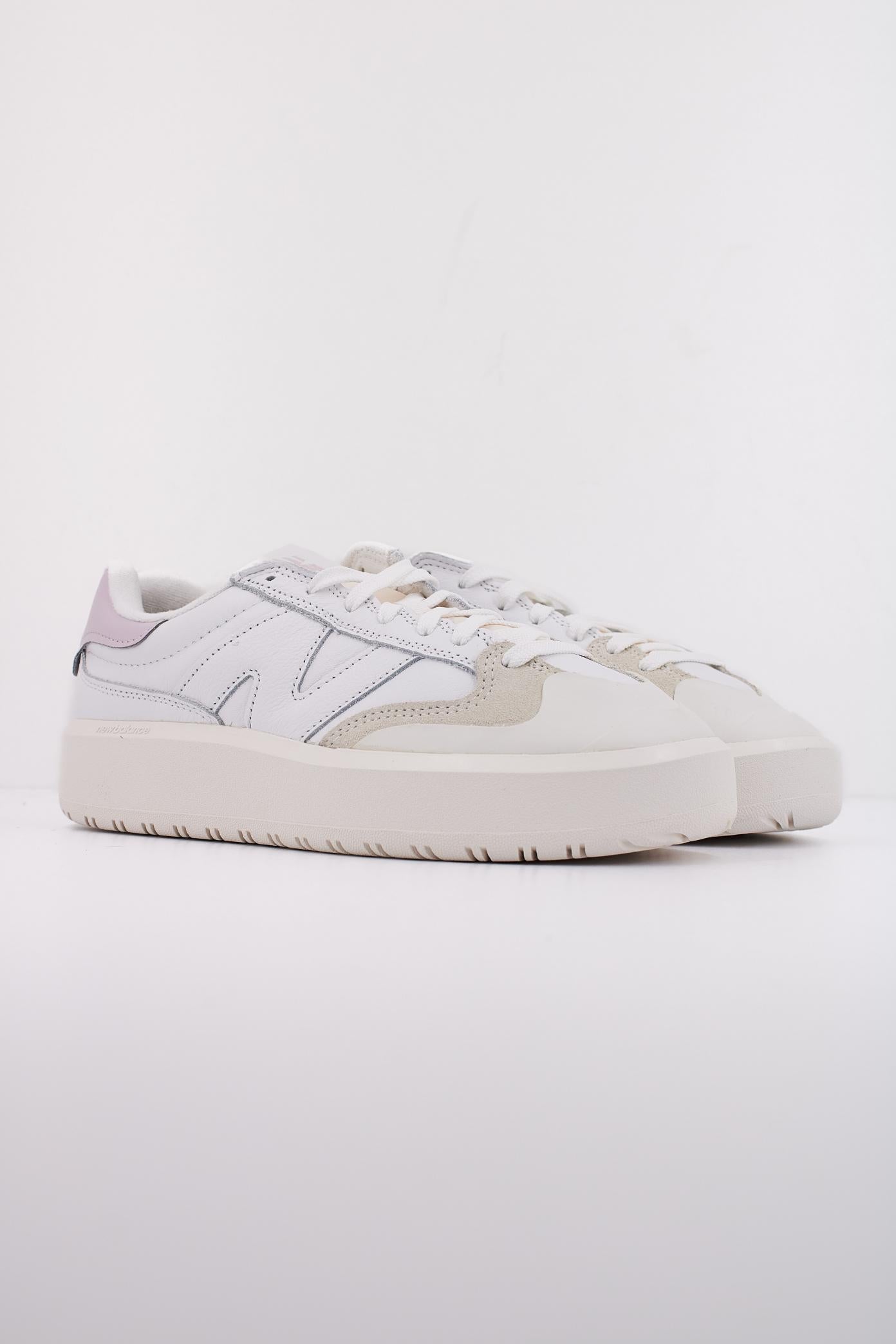 NEW BALANCE CT SP en color BLANCO (2)