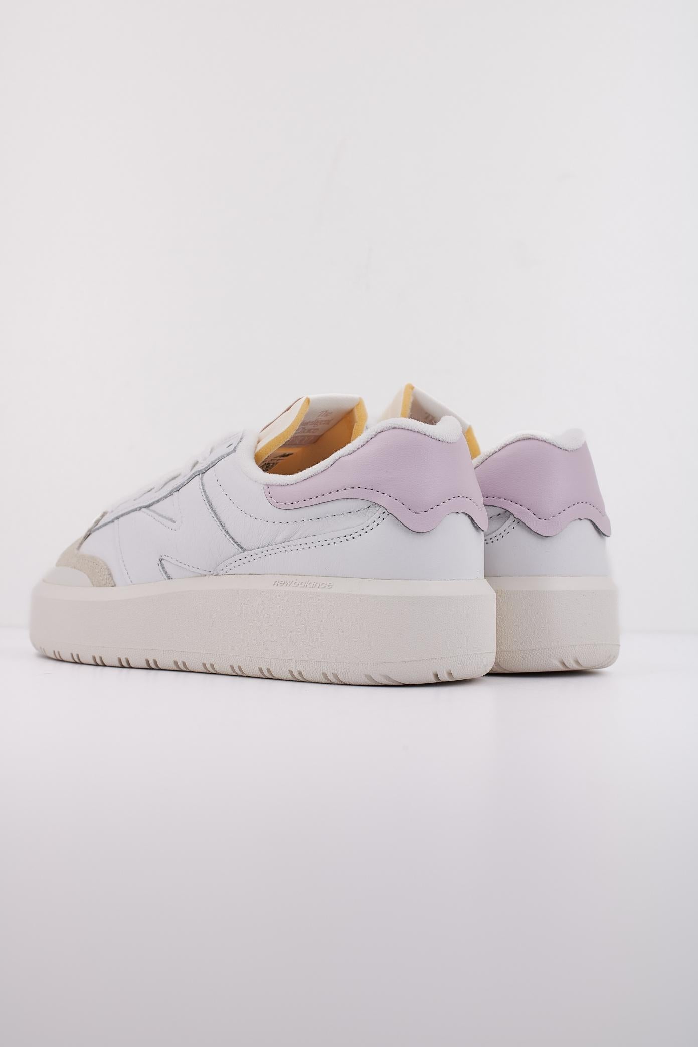 NEW BALANCE CT SP en color BLANCO (4)