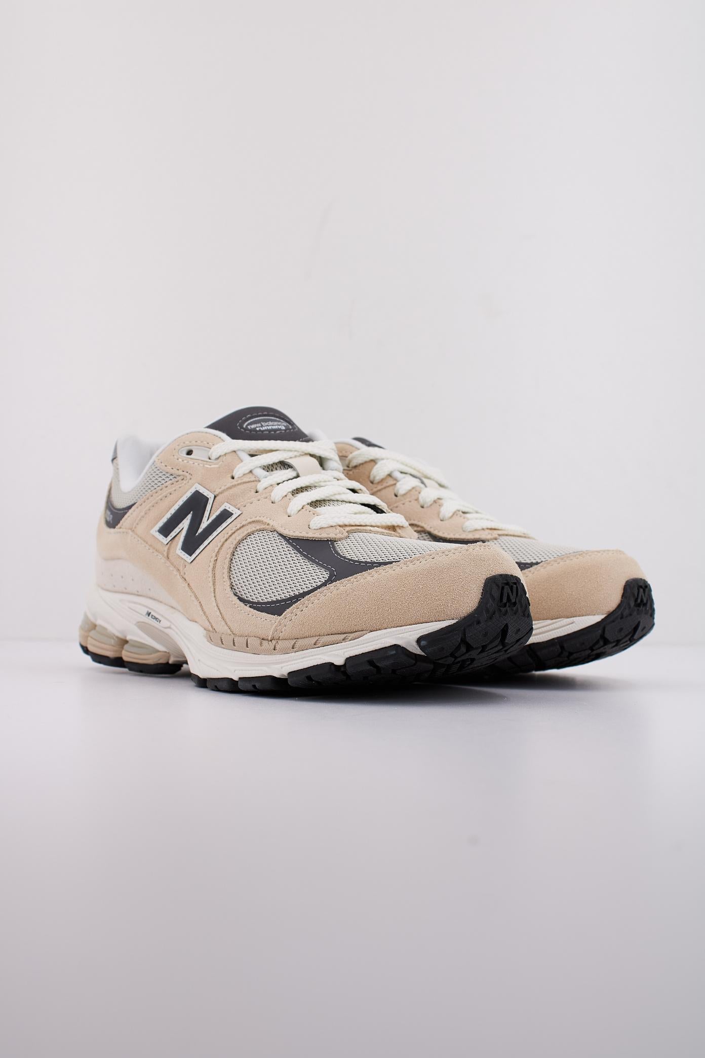 NEW BALANCE M en color BEIS (2)