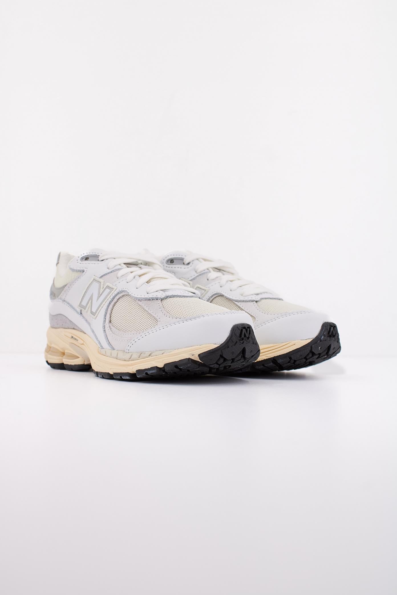 NEW BALANCE M en color BLANCO (2)