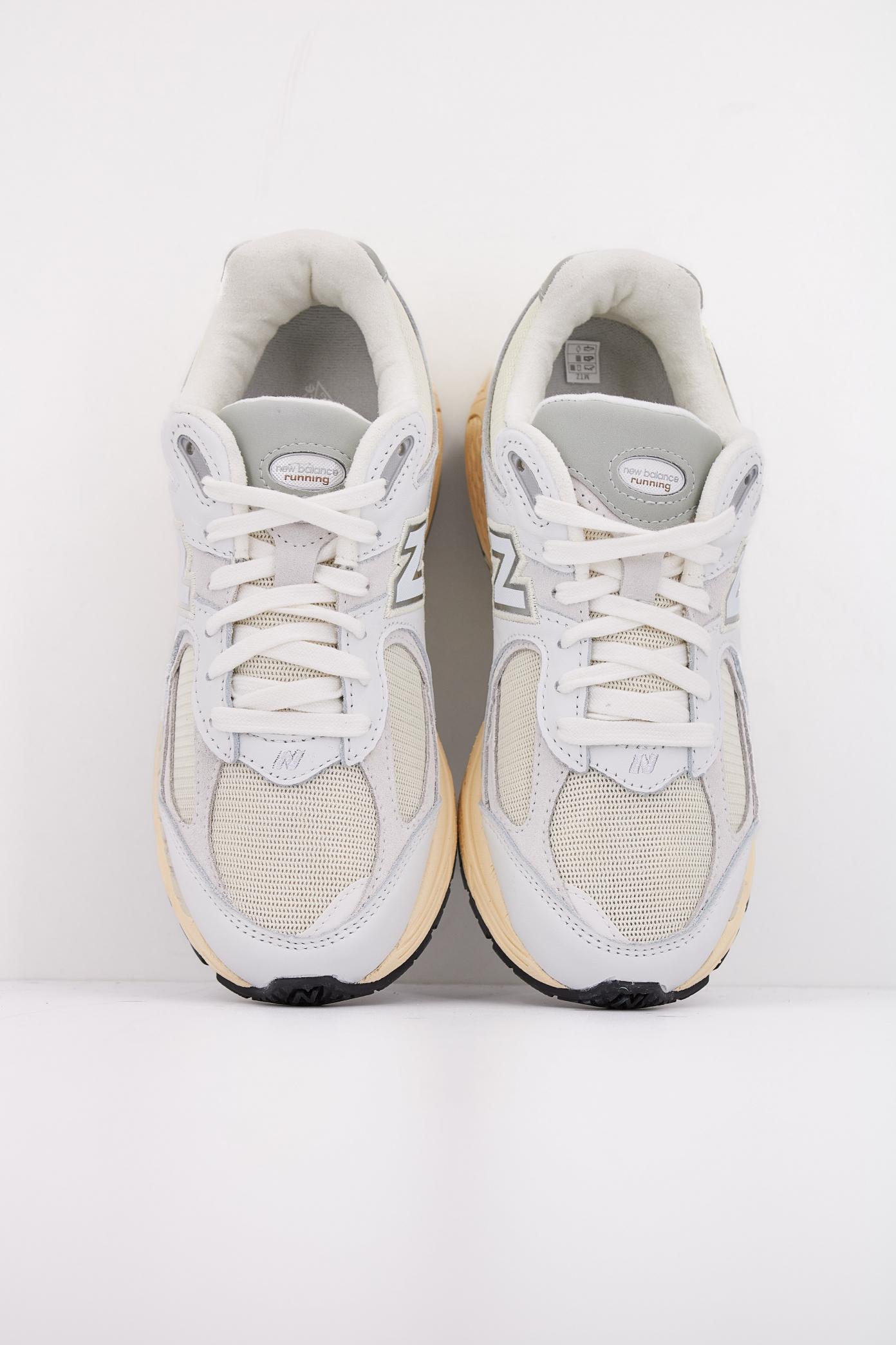 NEW BALANCE M en color BLANCO (3)