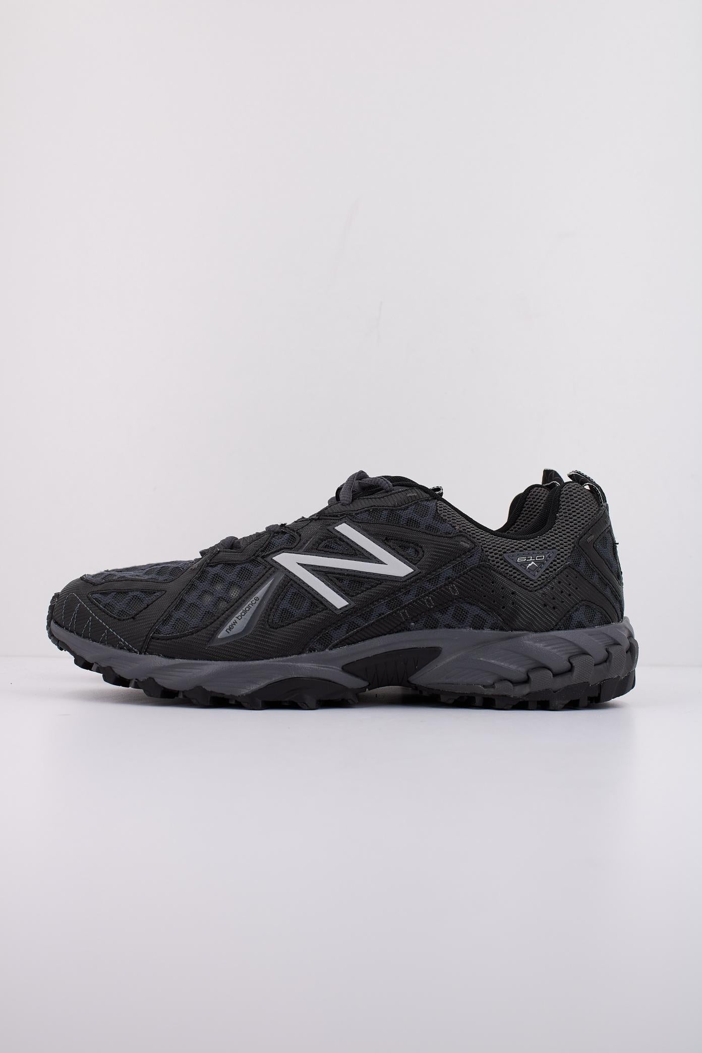NEW BALANCE ML TAQ en color NEGRO (1)