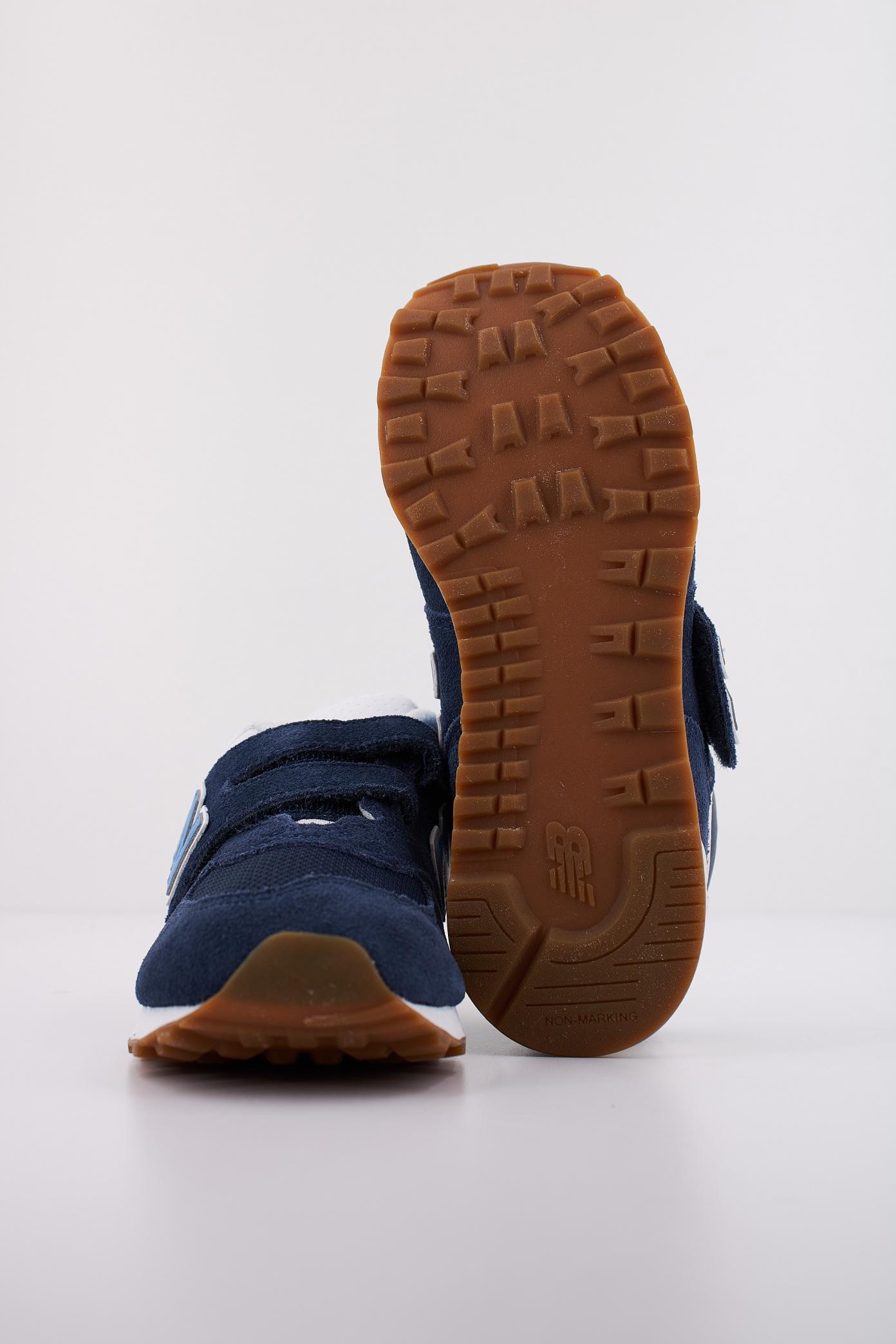 NEW BALANCE PV CU en color AZUL (5)