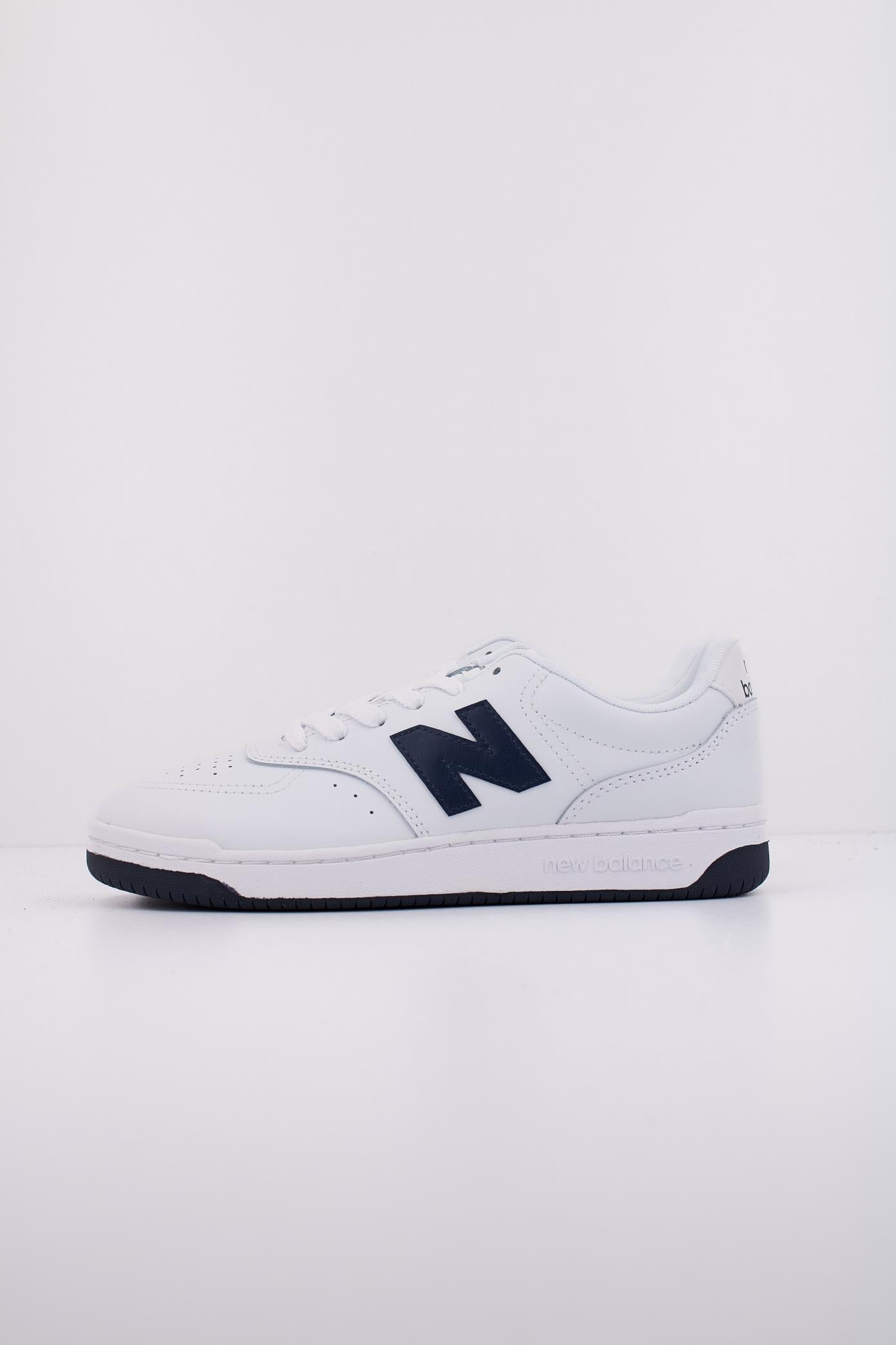 NEW BALANCE BB en color BLANCO (1)