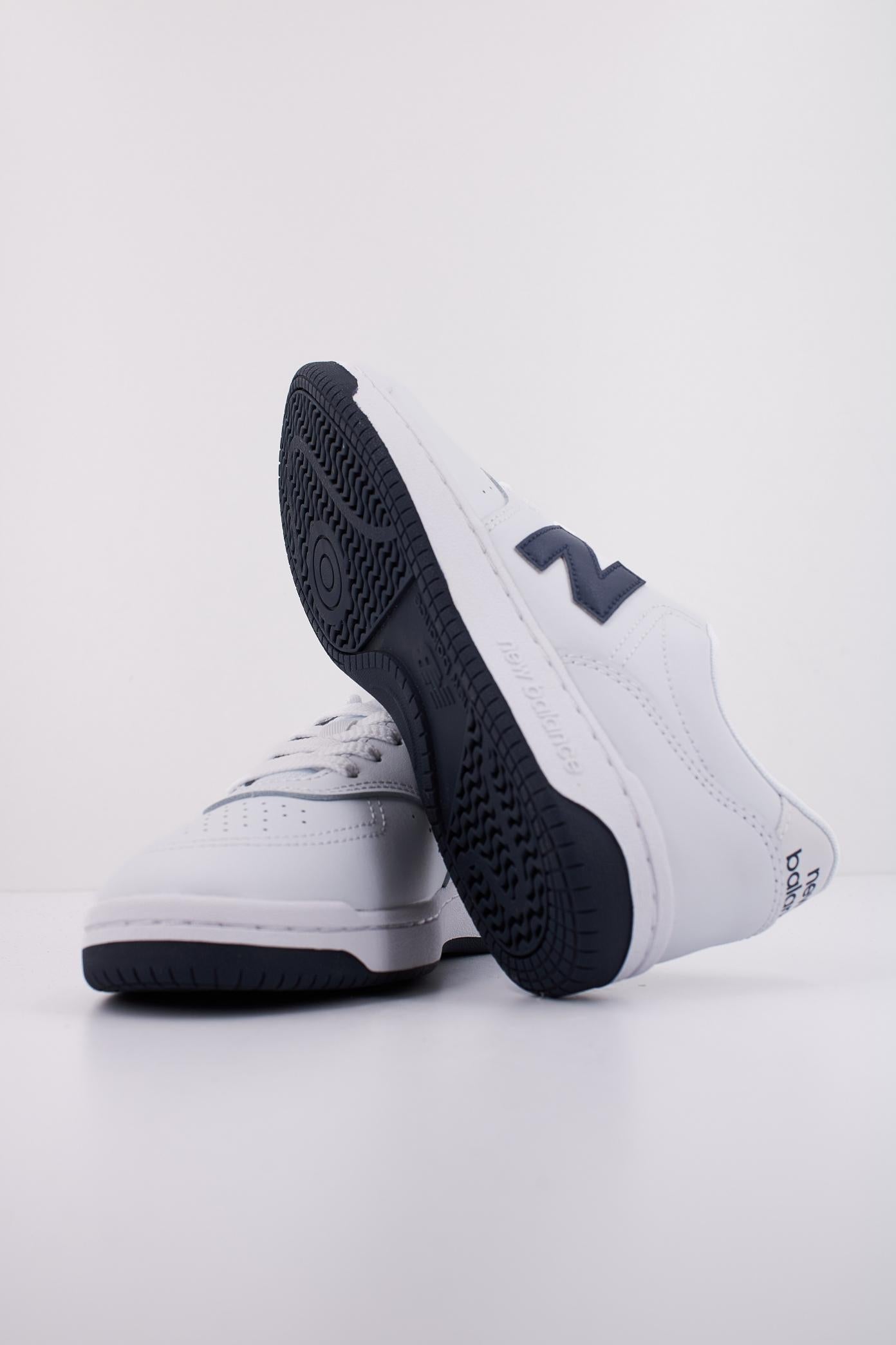 NEW BALANCE BB en color BLANCO (5)