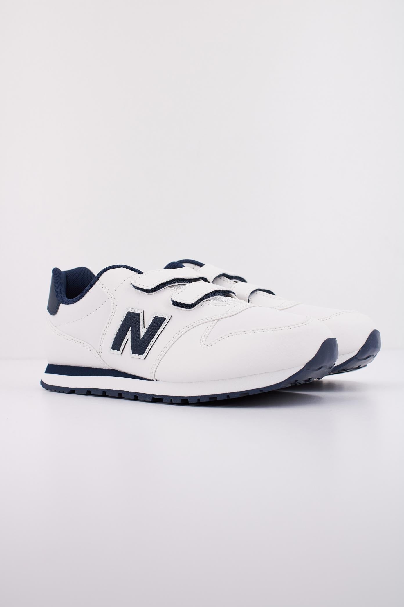 NEW BALANCE GV en color BLANCO (2)