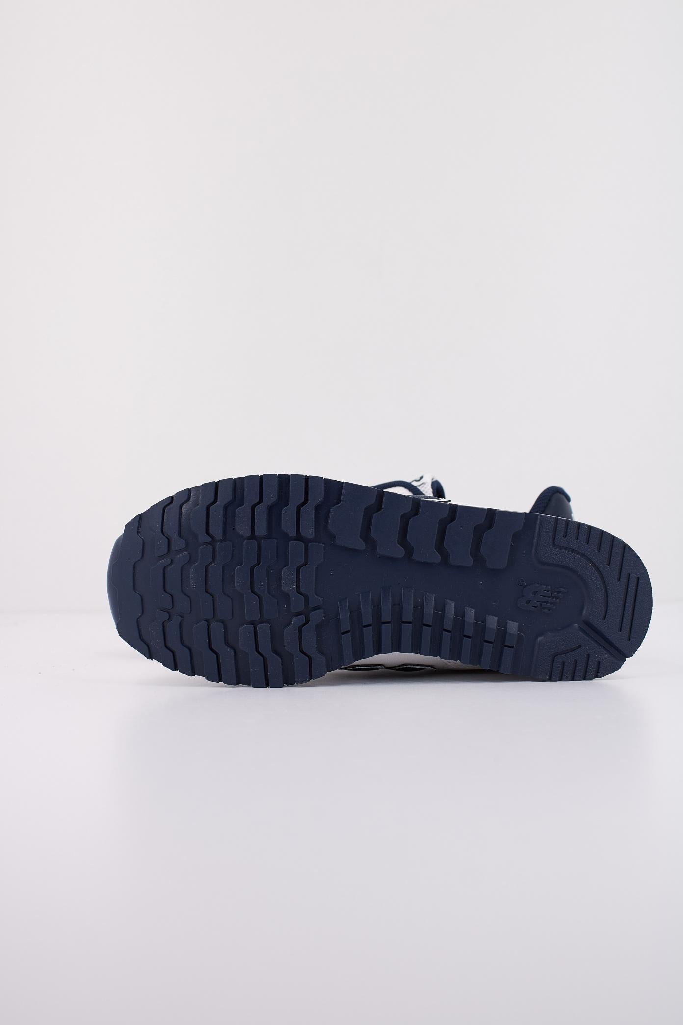 NEW BALANCE PV WN en color BLANCO (5)